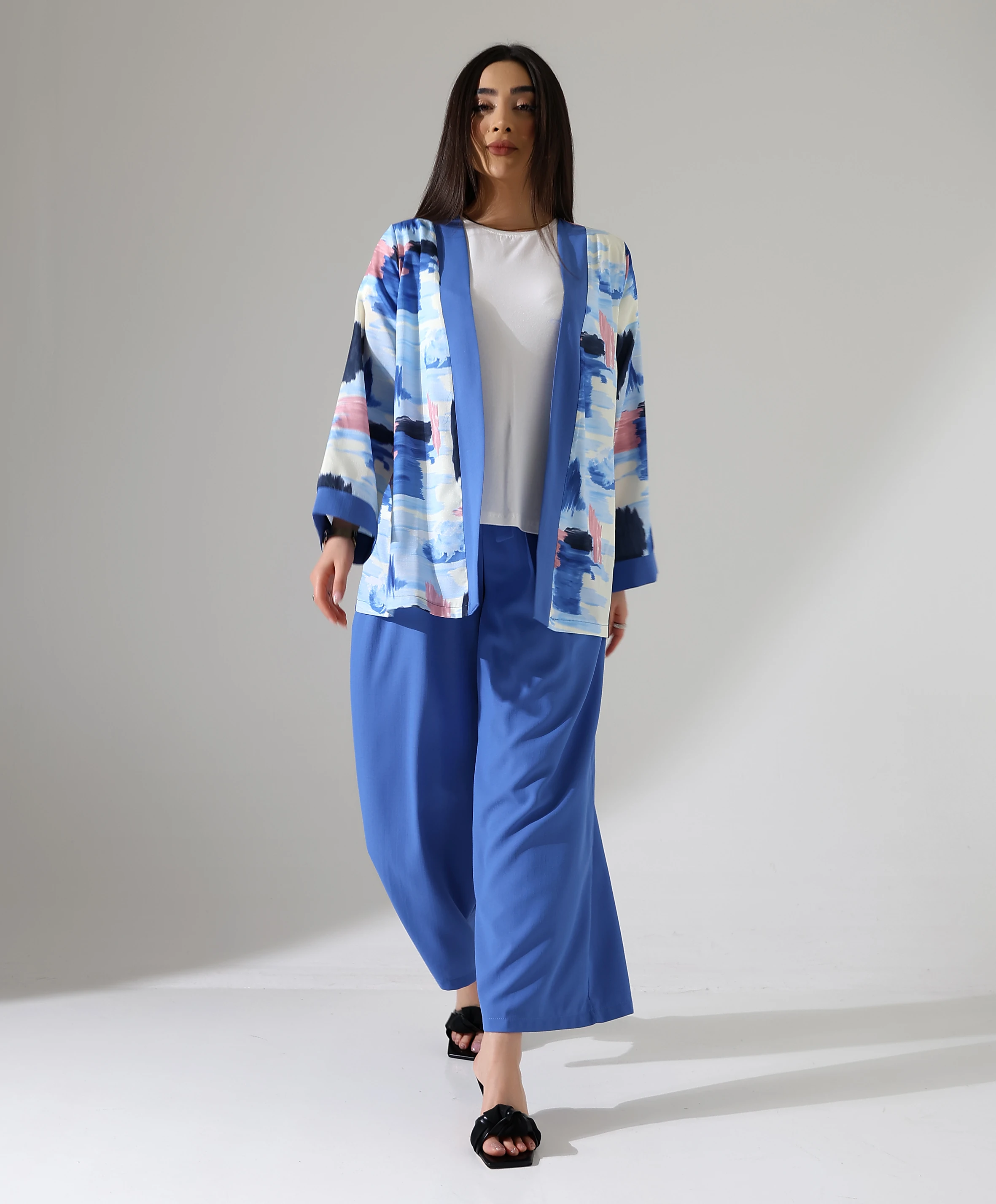 Akça Üçlü Takım