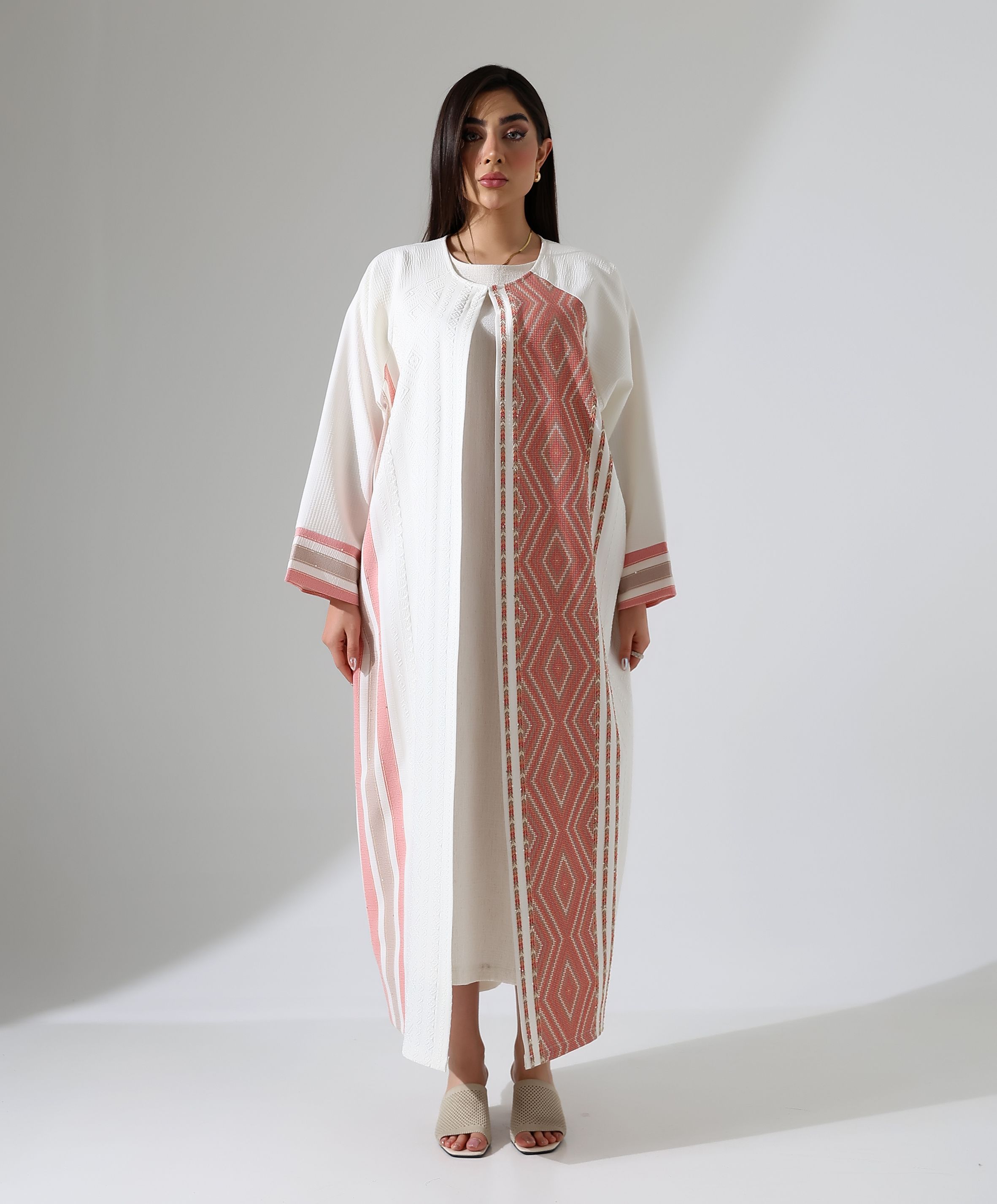 Etnik Abaya