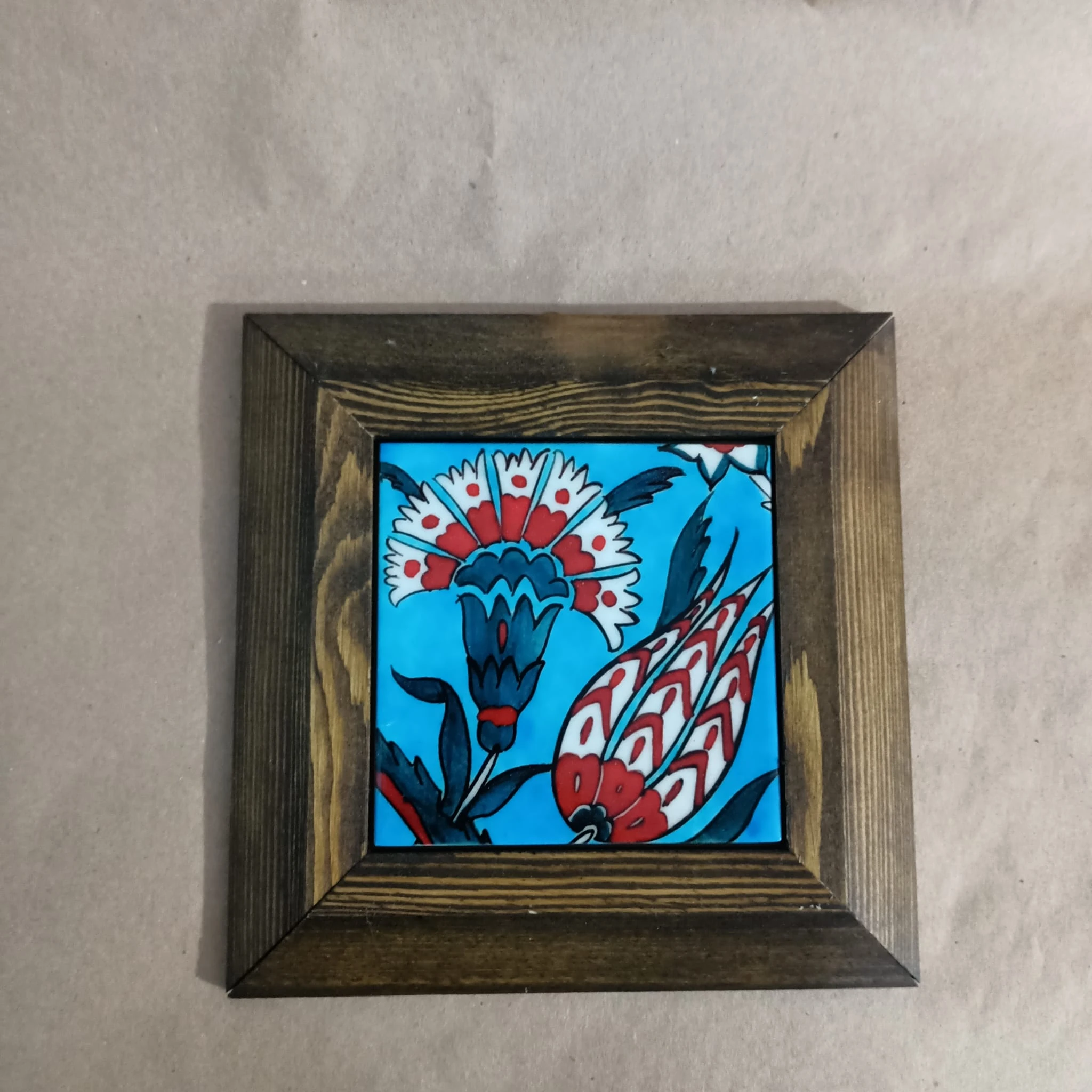 Karanfil Desenli Çini Karo