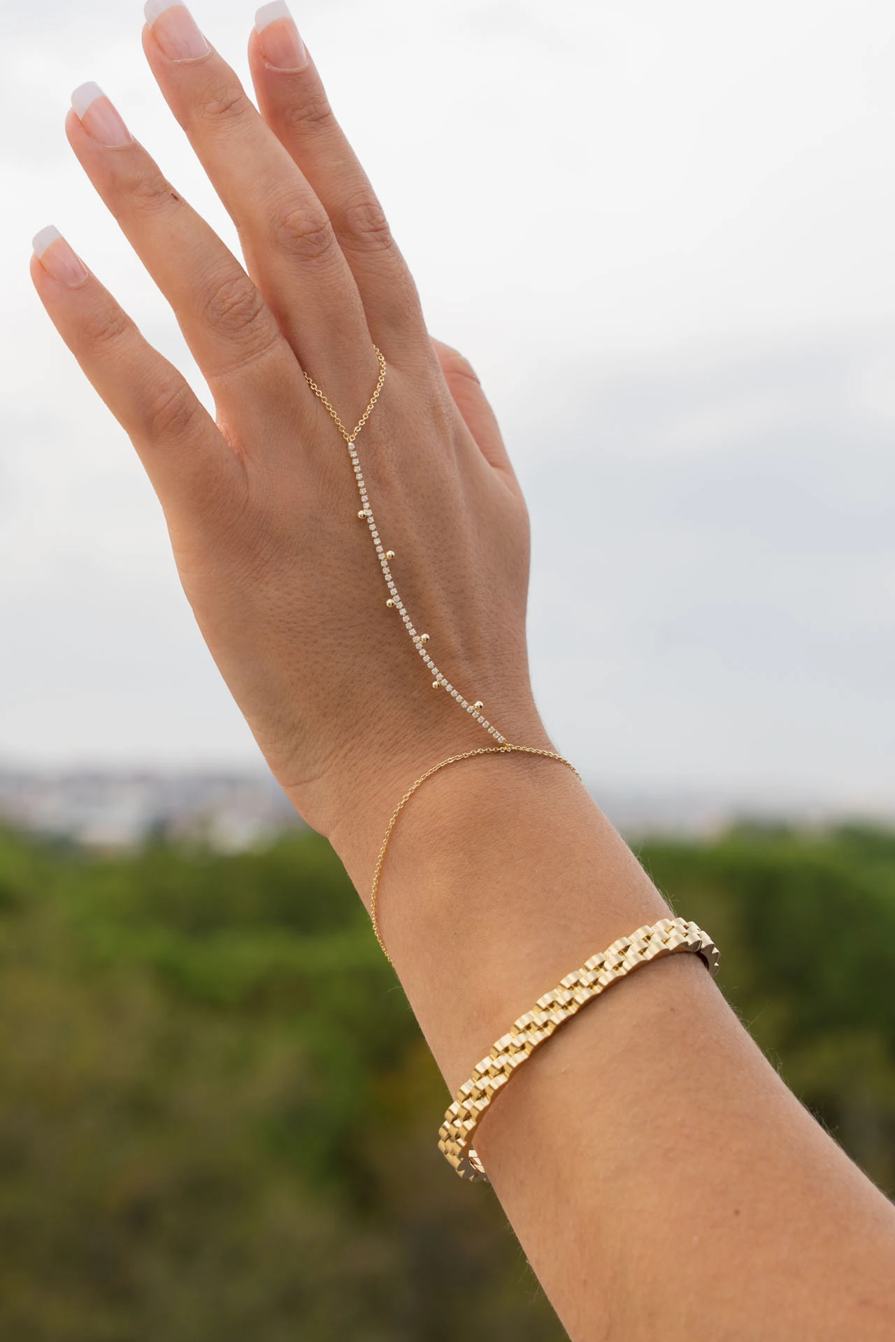 Altın Rengi Zirkon Taşlı İnce Zincir Şahmeran