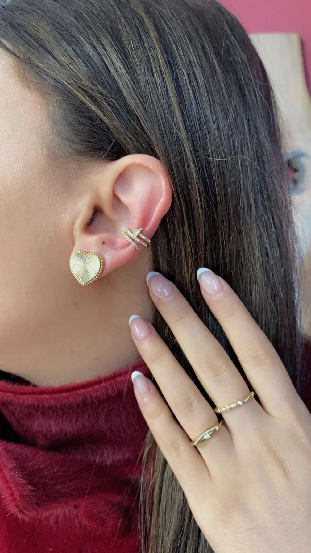 Altın Rengi Taşlı Üçlü Halka Kıkırdak Küpe