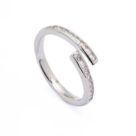 Gümüş Renkli Baget Zirkon Taşlı Bypass Ayarlanabilir Yüzük