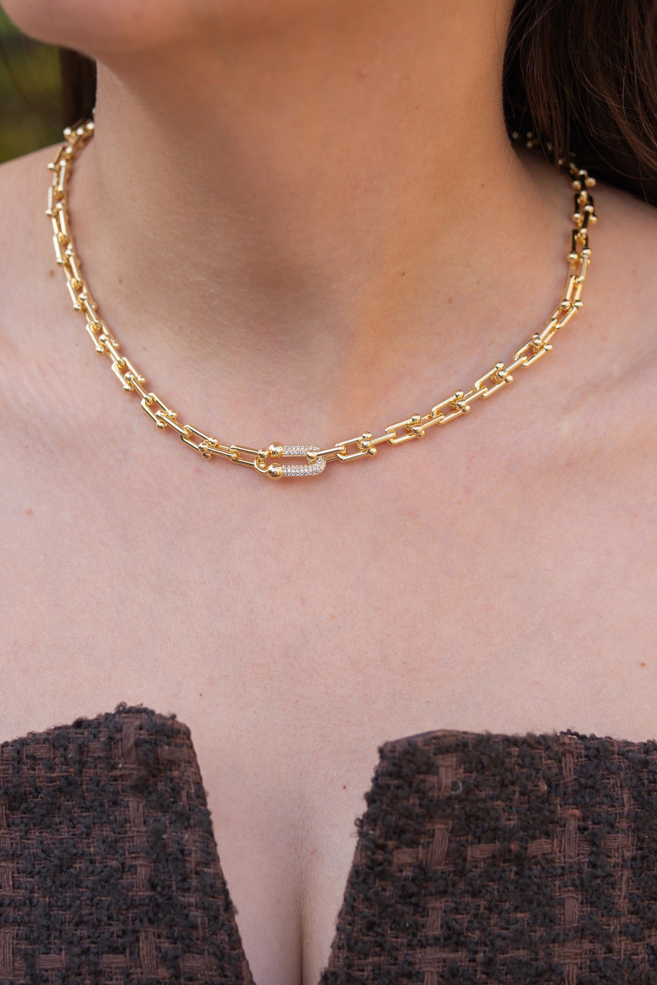 Zirkon Taşlı U Zincir Kolye