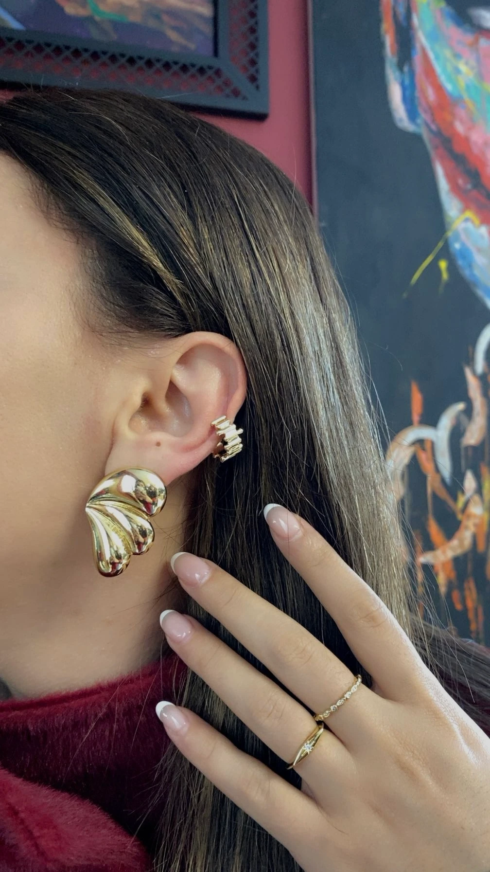 Altın Rengi Dokulu Çoklu Bar Kıkırdak Küpe