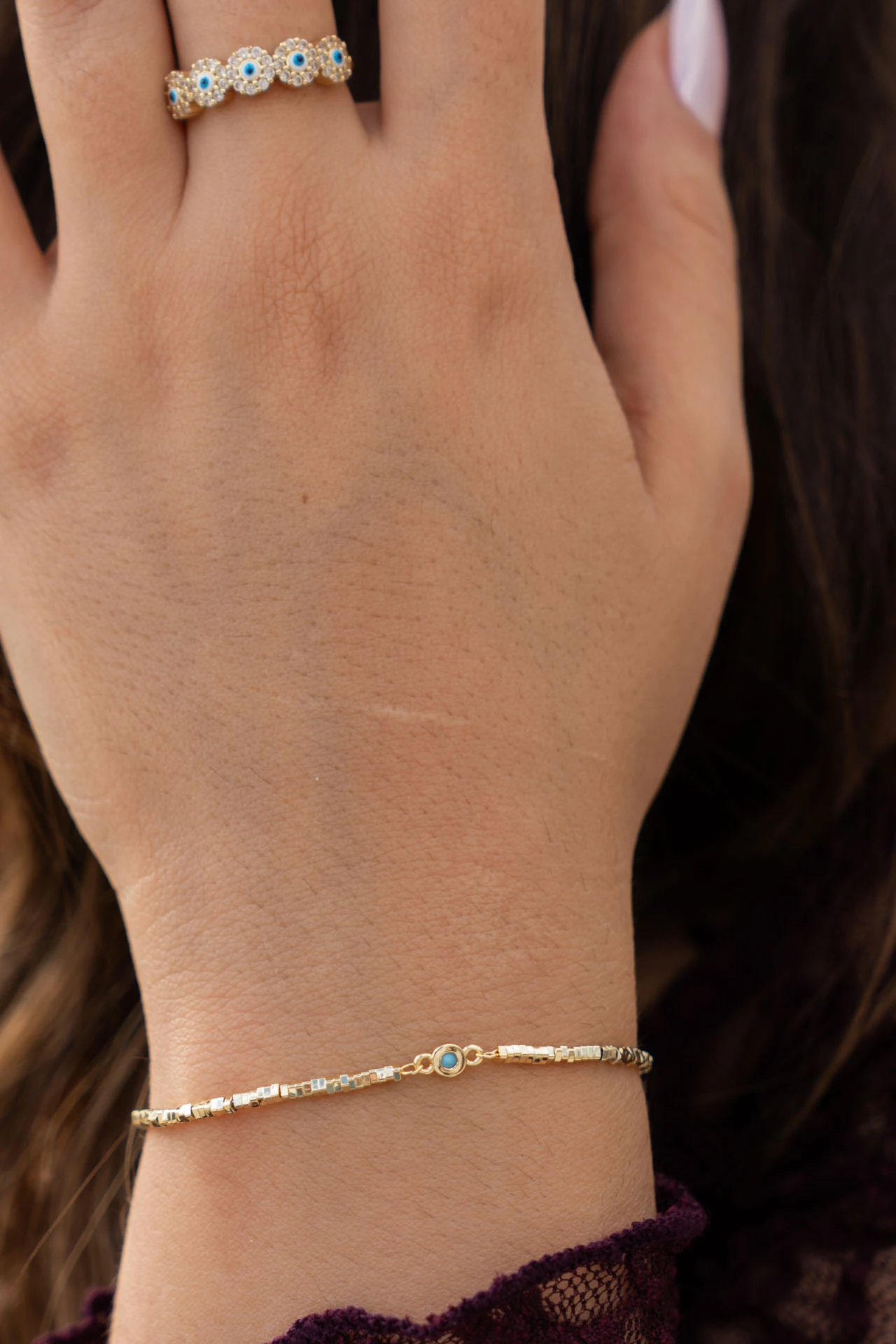 Altın Rengi Nazar Boncuklu İnce Zincir Bileklik