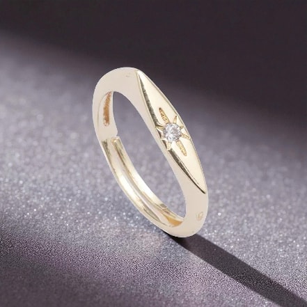 Altın Renkli Zirkon Taşlı Kutup Yıldızı Eklem Yüzüğü