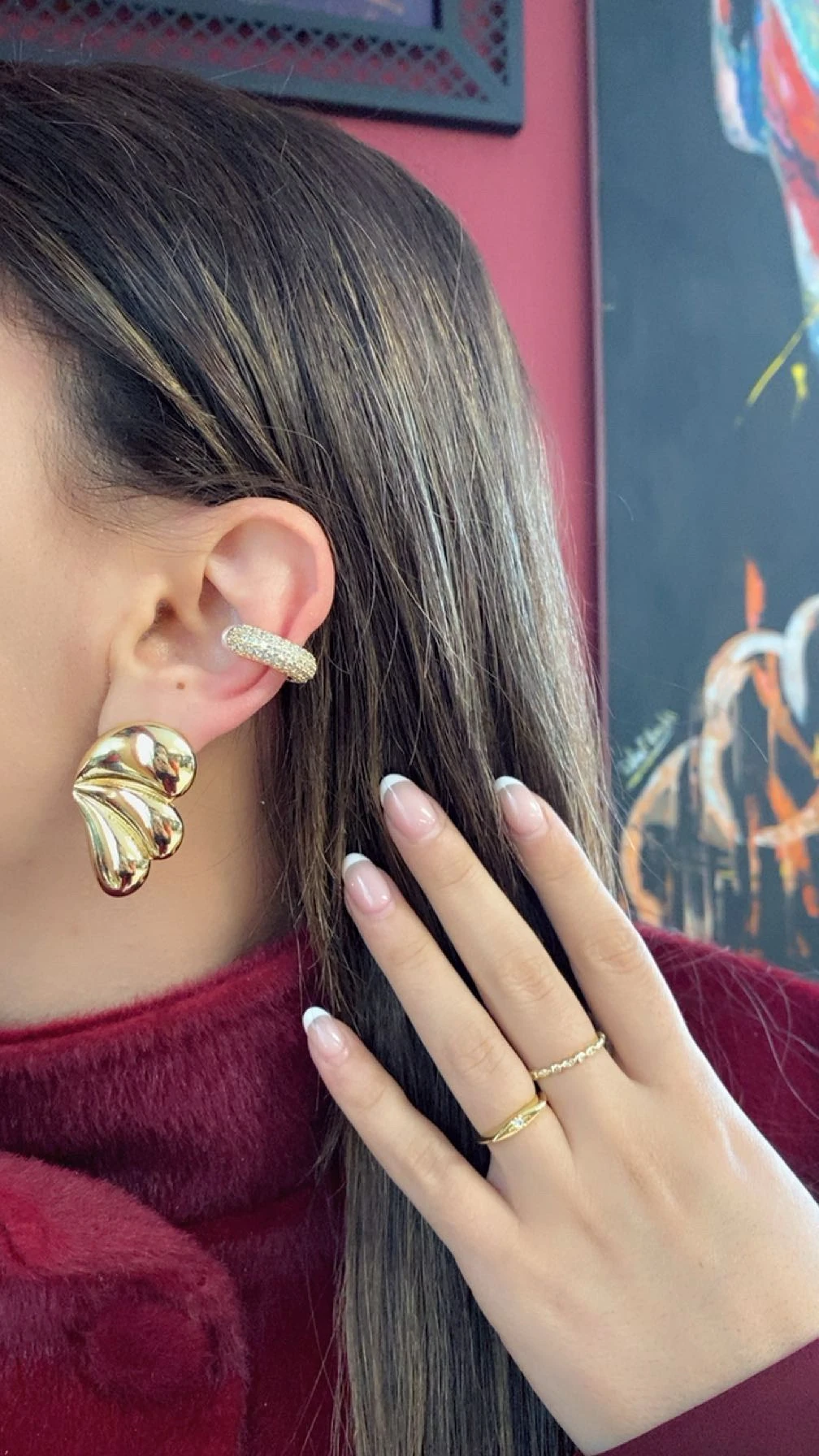 Altın Rengi Taşlı Kavisli Kıkırdak Küpe