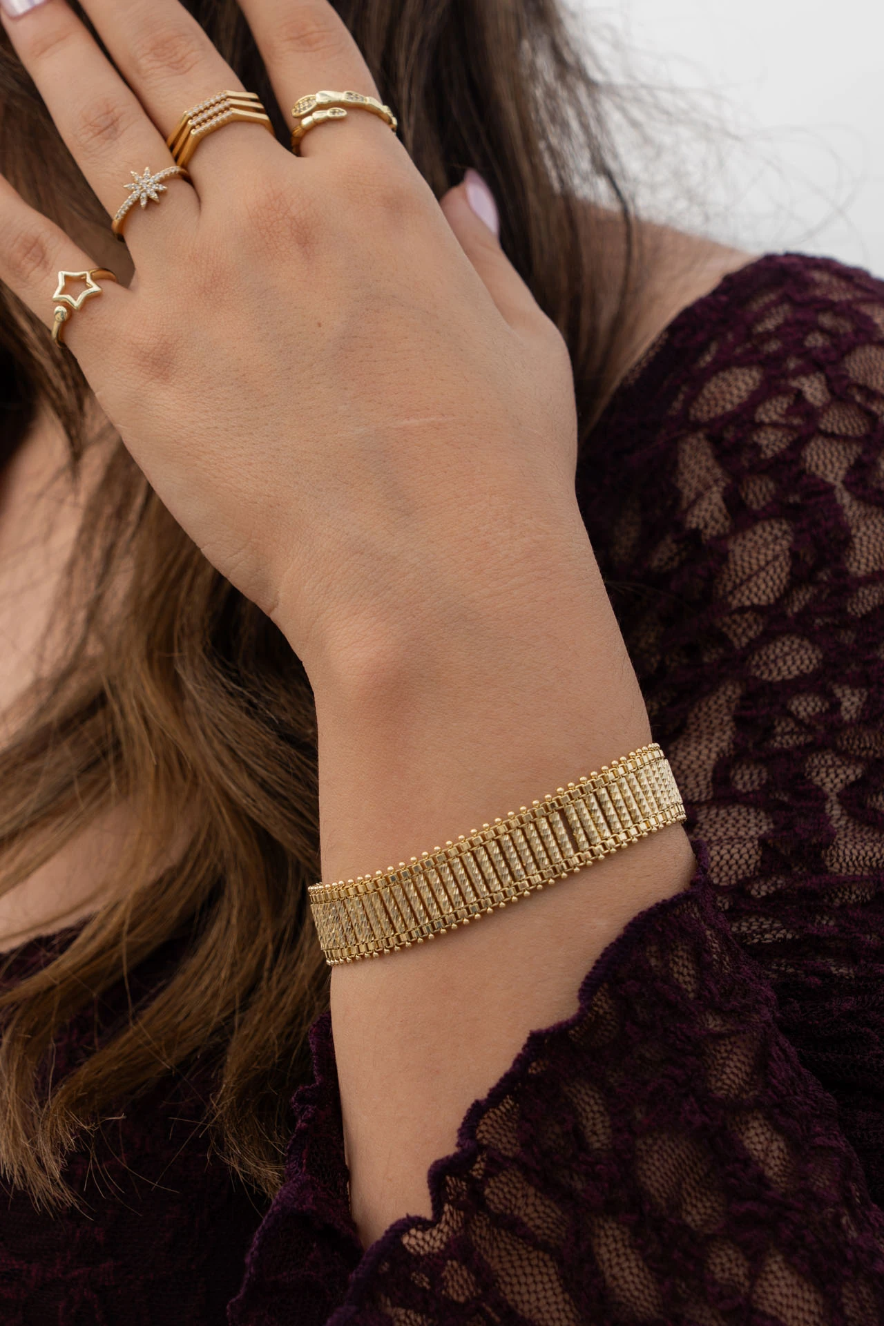 Altın Rengi Dokulu Hasır Model Bileklik