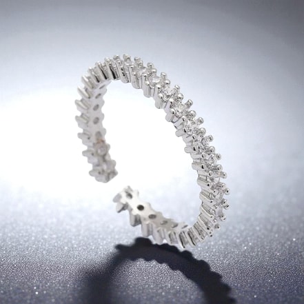 Gümüş Renkli Zirkon Taşlı Dikenli Tamtur Ayarlanabilir Yüzük