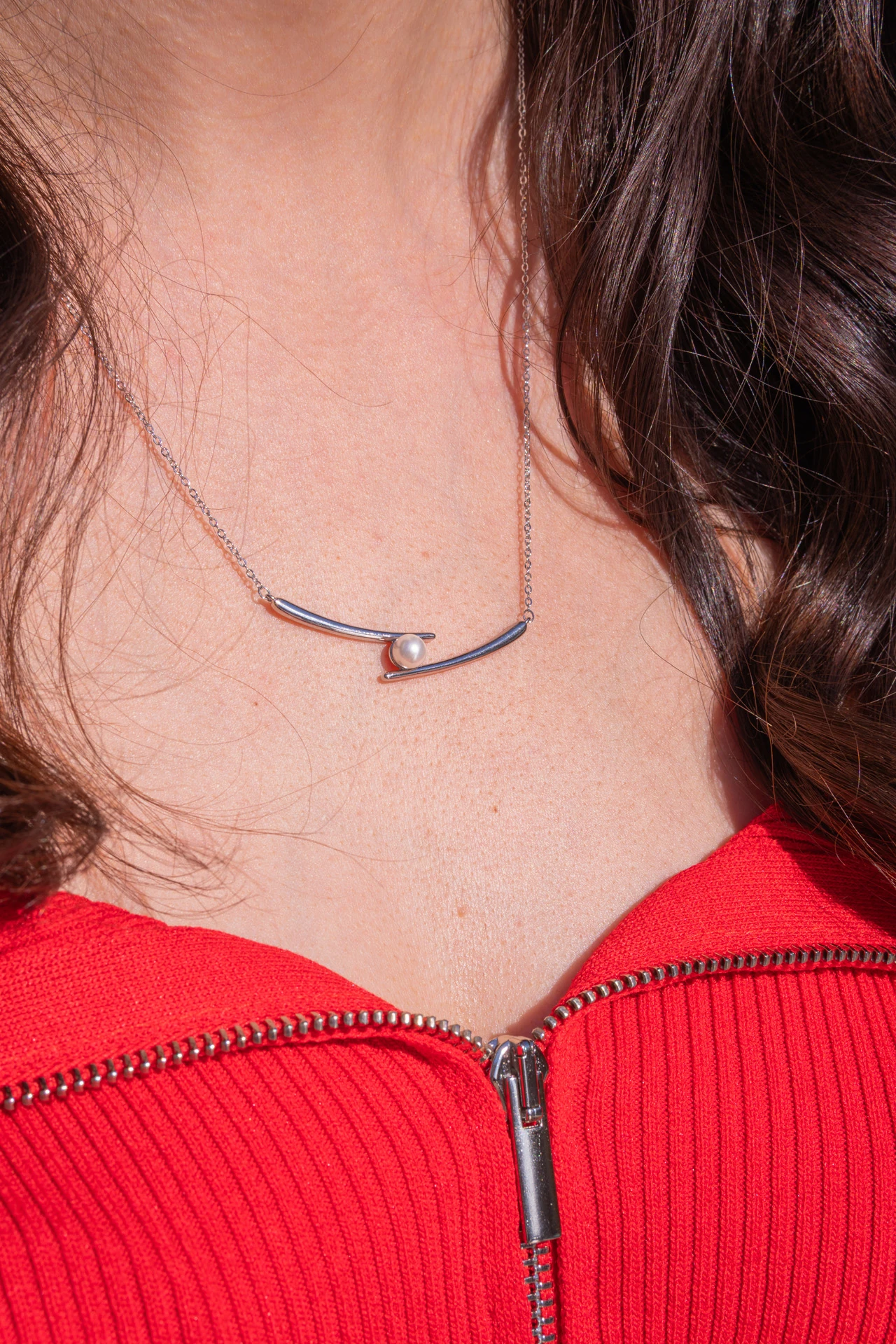 Asimetrik Boynuz Figürlü İnci Kolye