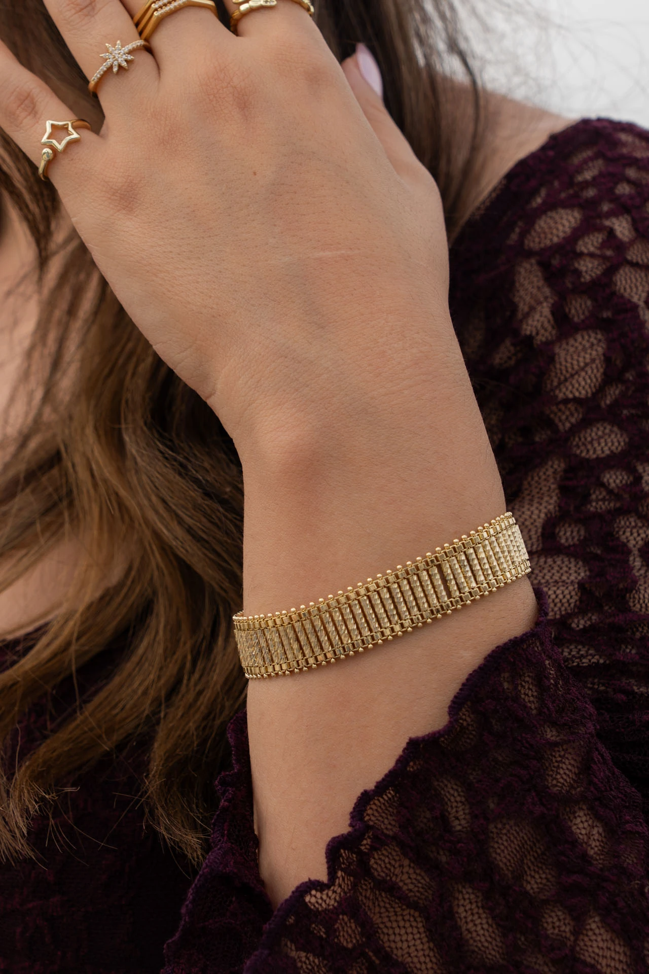 Altın Rengi Dokulu Hasır Model Bileklik