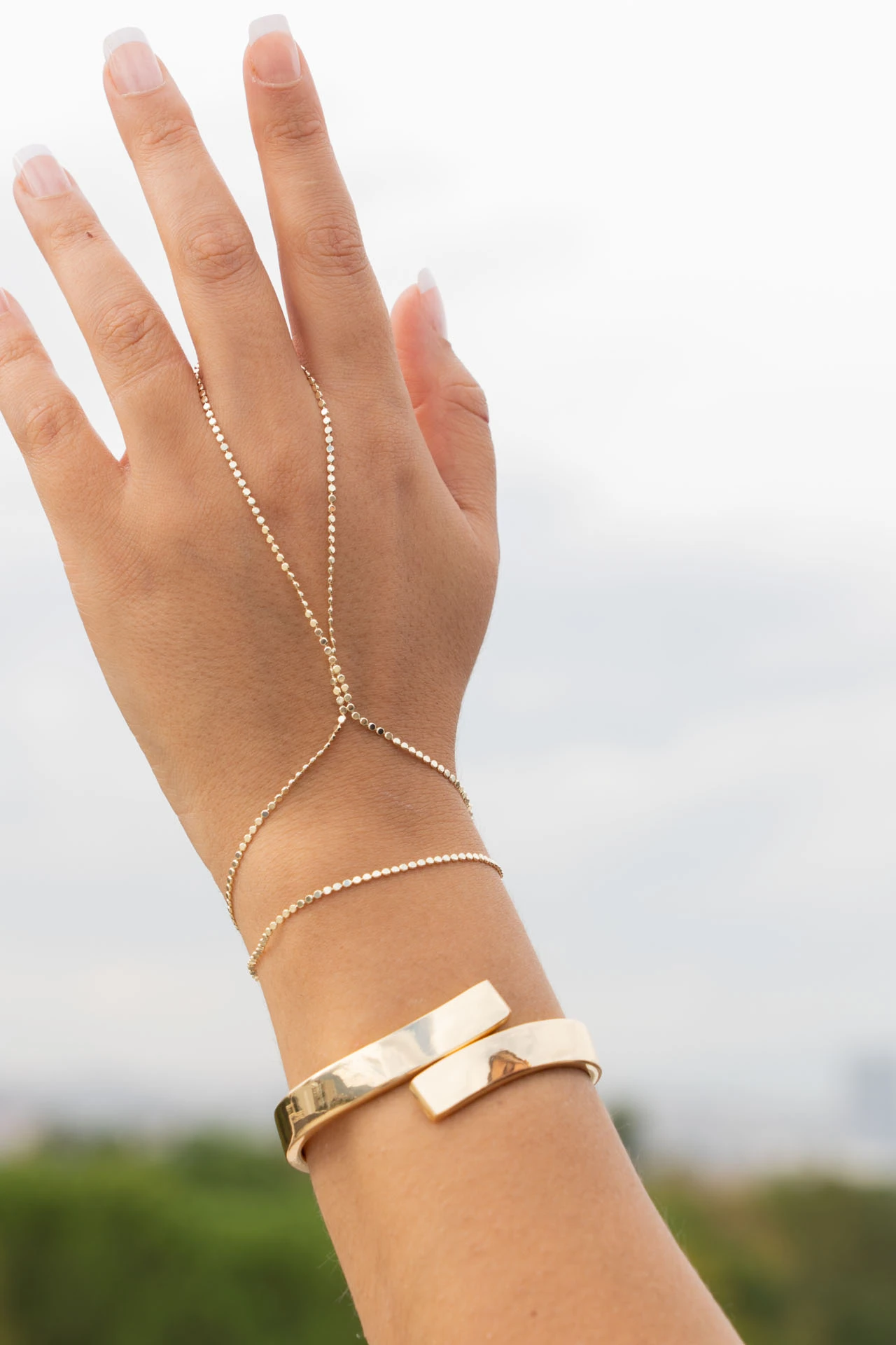 Altın Rengi Minimalist Zincir Şahmeran