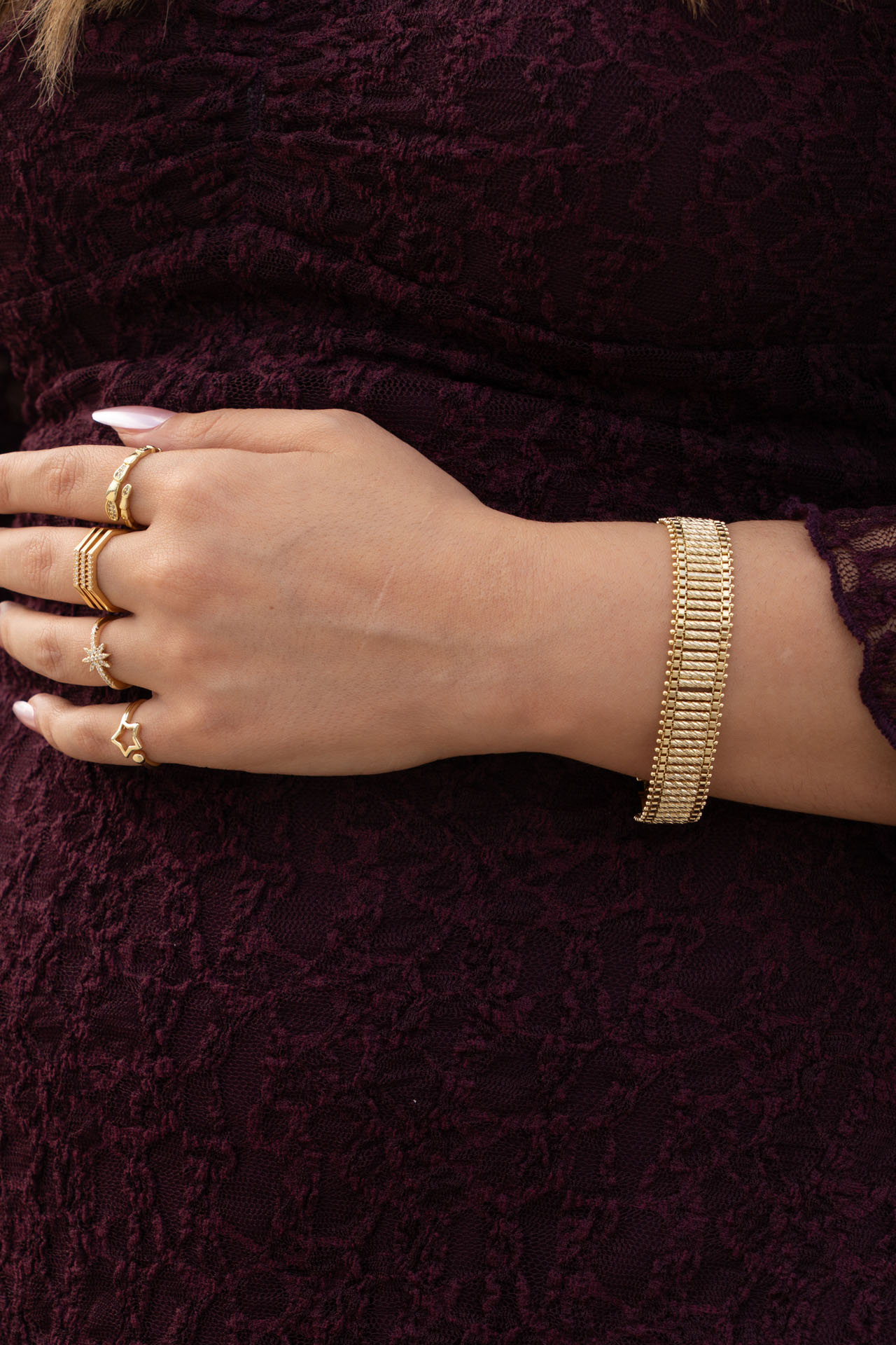 Altın Rengi Dokulu Hasır Model Bileklik