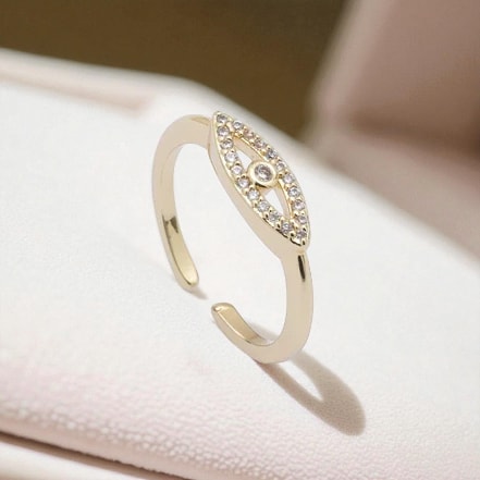 Altın Renkli Zirkon Taşlı Nazar Boncuğu Detaylı Ayarlanabilir Yüzük