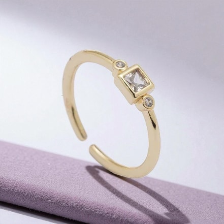 Altın Renkli Zirkon Taşlı Kare ve Yuvarlak Detaylı Ayarlanabilir Yüzük