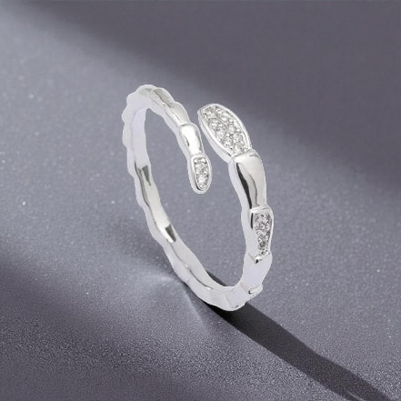 Gümüş Renkli Zirkon Taşlı Bambu Tasarım Ayarlanabilir Yüzük