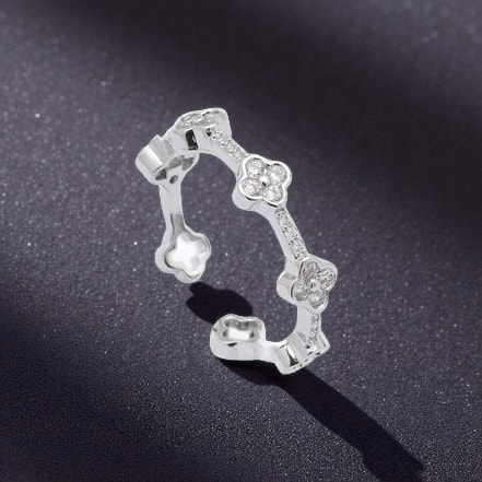 Gümüş Renkli Zirkon Taşlı Yonca Figürlü Ayarlanabilir Yüzük