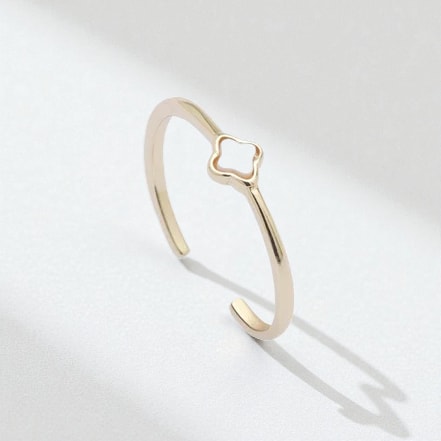 Altın Renkli Sedefli Yonca Figürlü Ayarlanabilir Yüzük