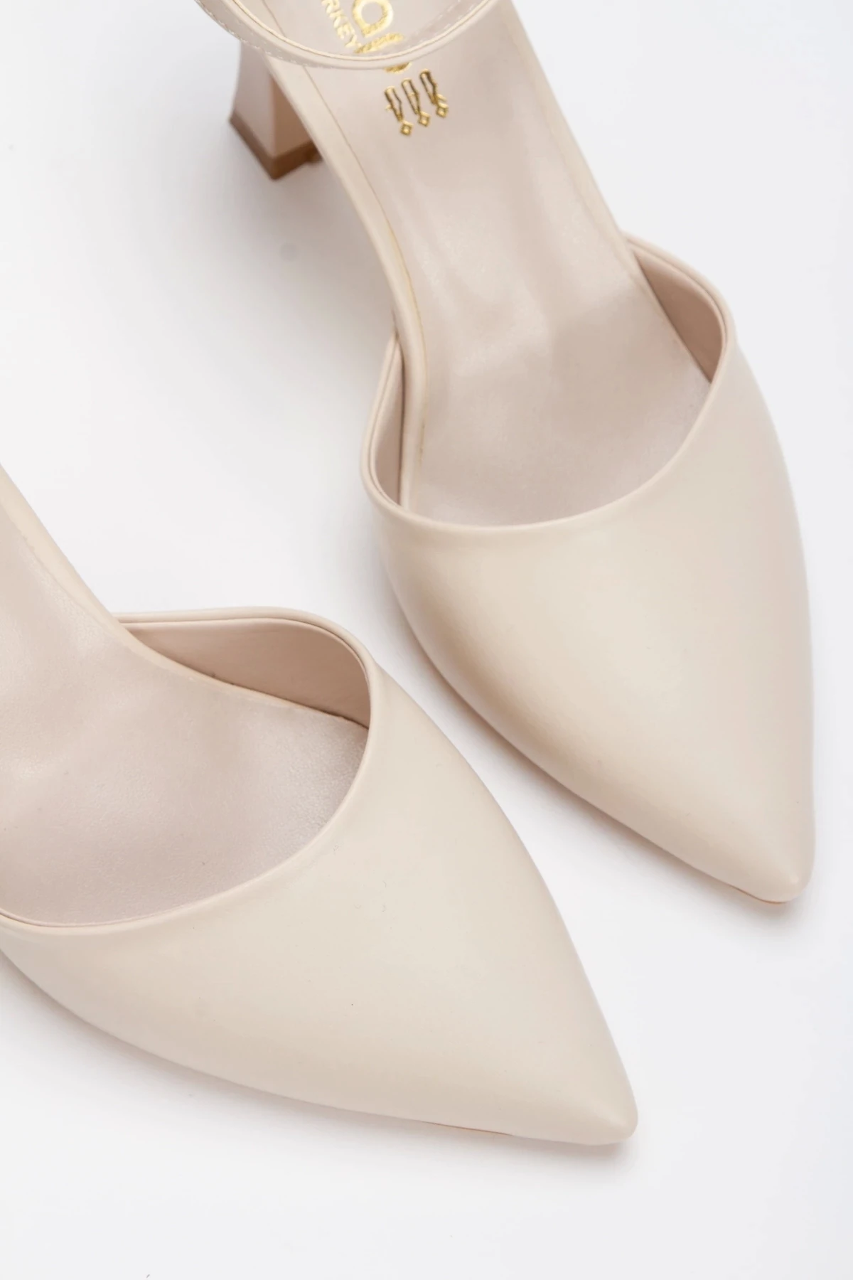 Lumine Bej İnce Topuklu Ayakkabı&Çanta Takımı