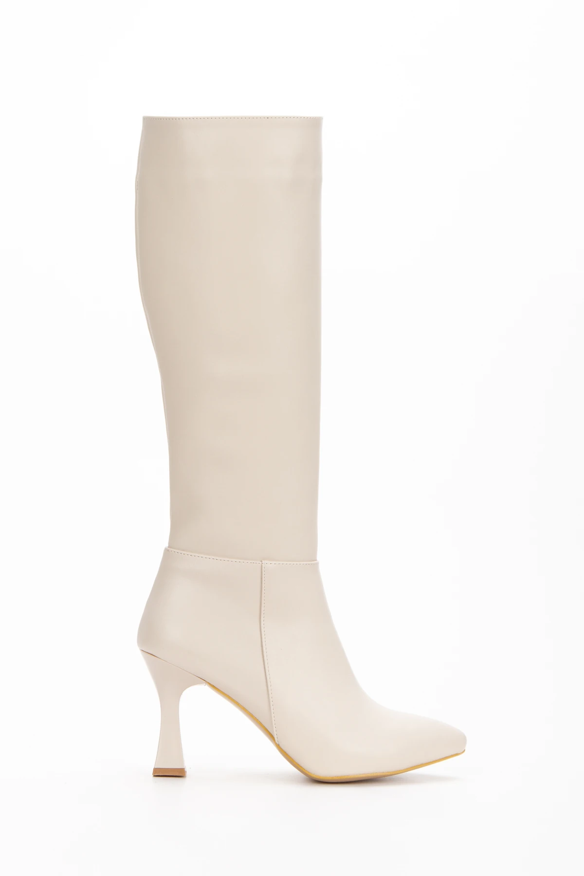 Venom Bej İnce Topuklu Sivri Burunlu Çizme