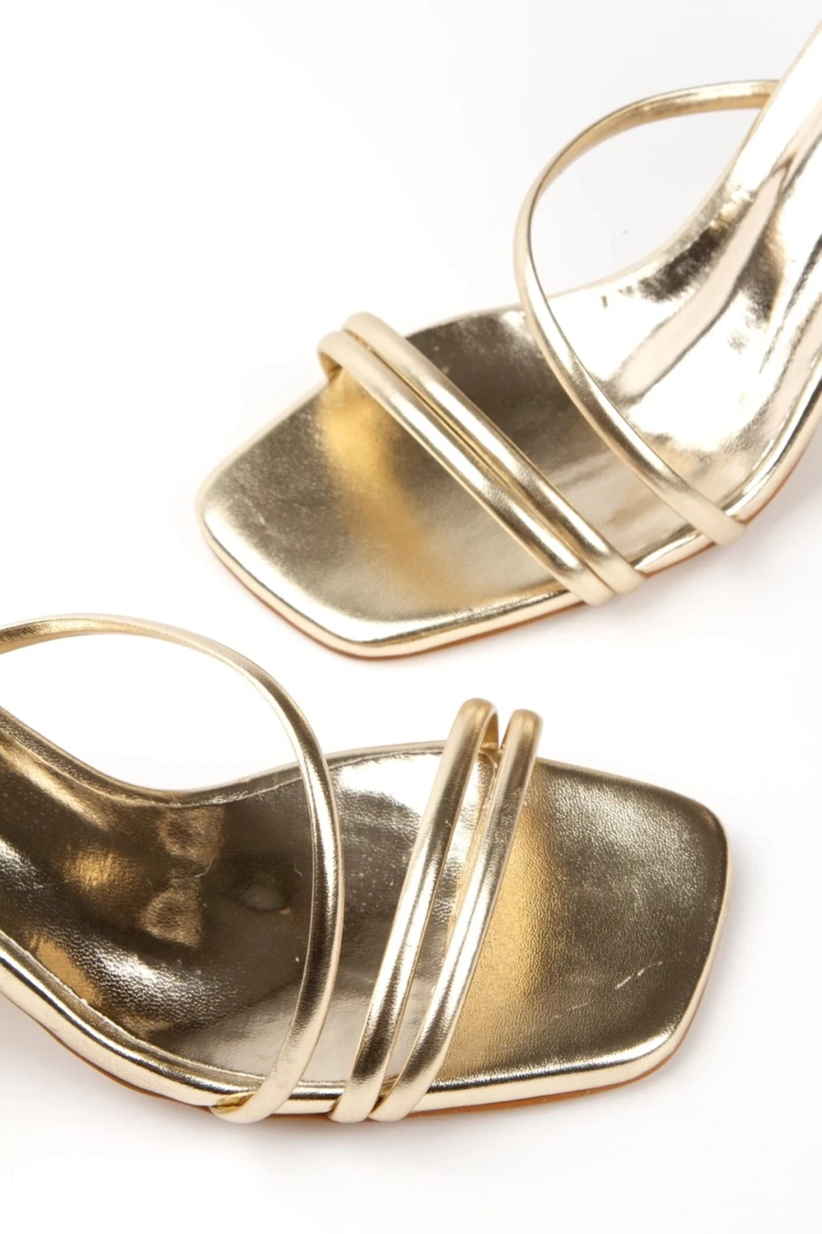 Vina Bej İnce Topuklu Sandalet - gold