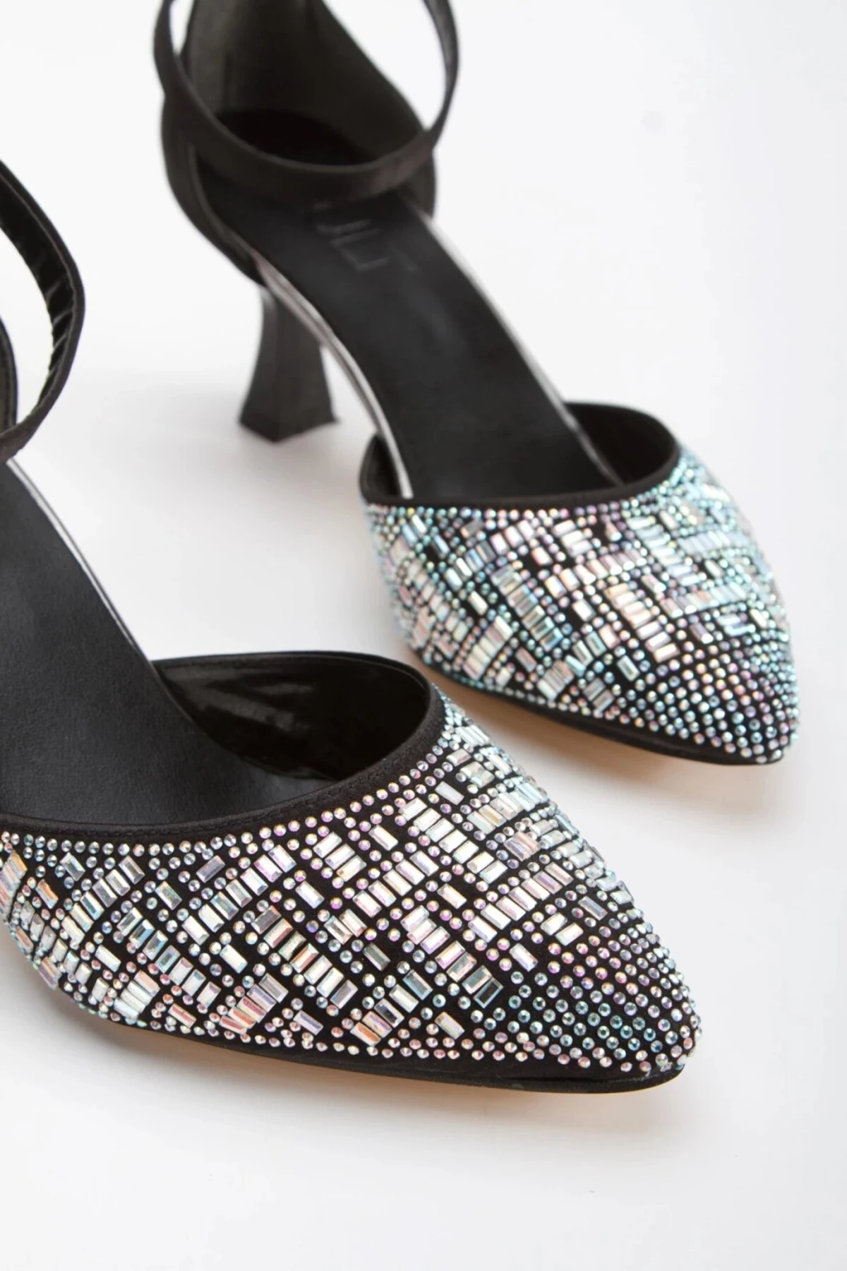 Zephyr Taşlı Topuklu Ayakkabı - çok renkli
