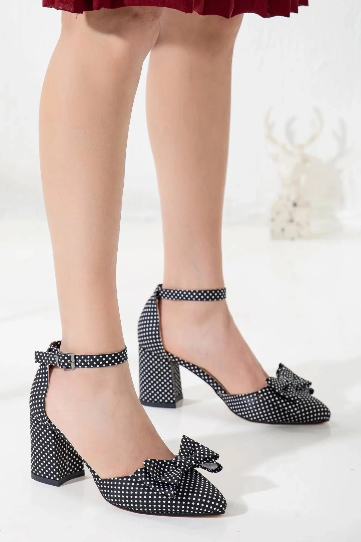 Arlo Fiyonklu Topuklu Ayakkabı - siyah-beyaz