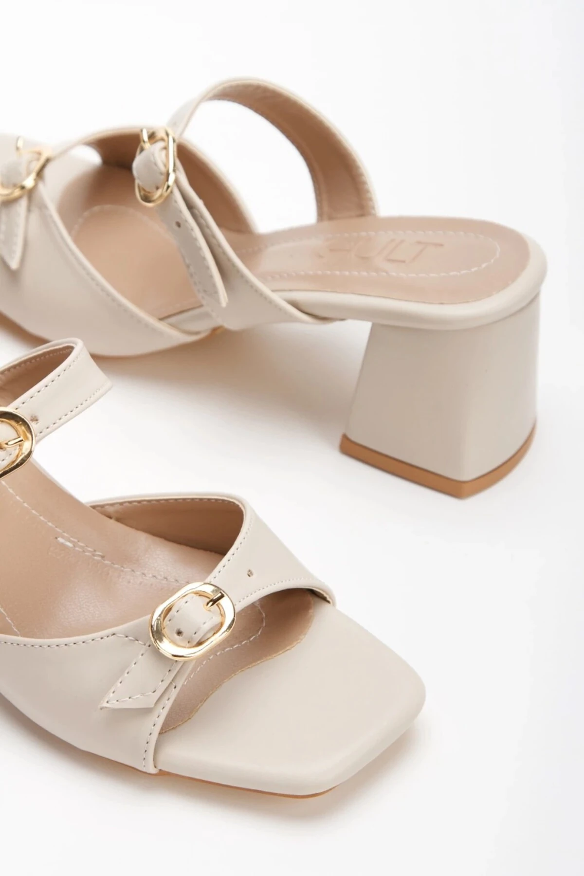 Zenith Bej Kalın Topuklu Terlik - bej