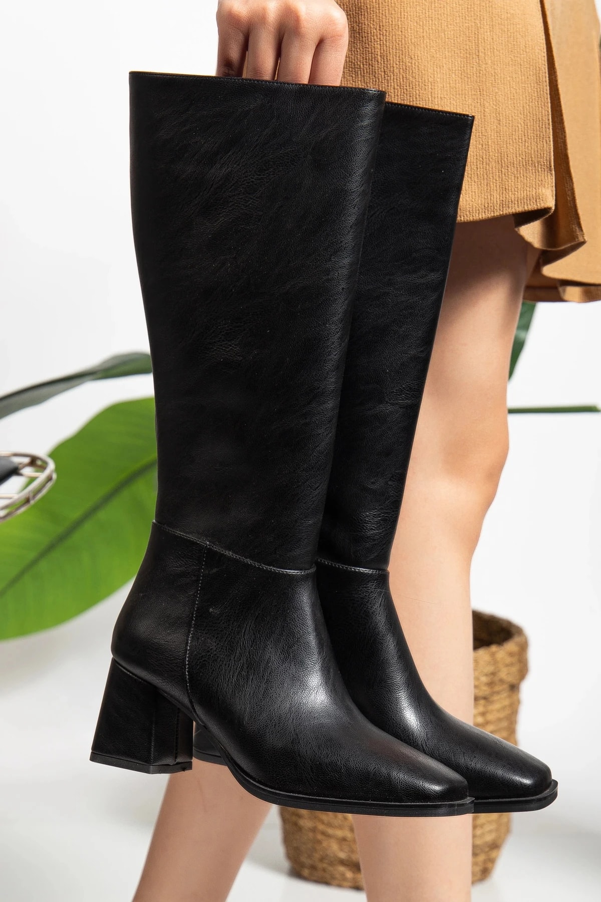 Sare Acı Kahve Küt Burun Topuklu Çizme - siyah kut