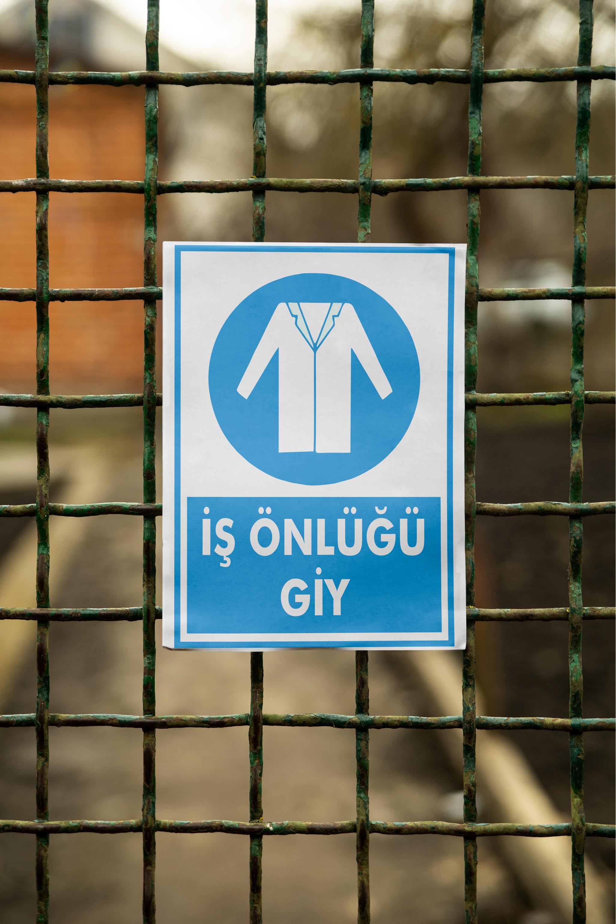 İş Önlüğü Giy - İSG Uyarı Levhası