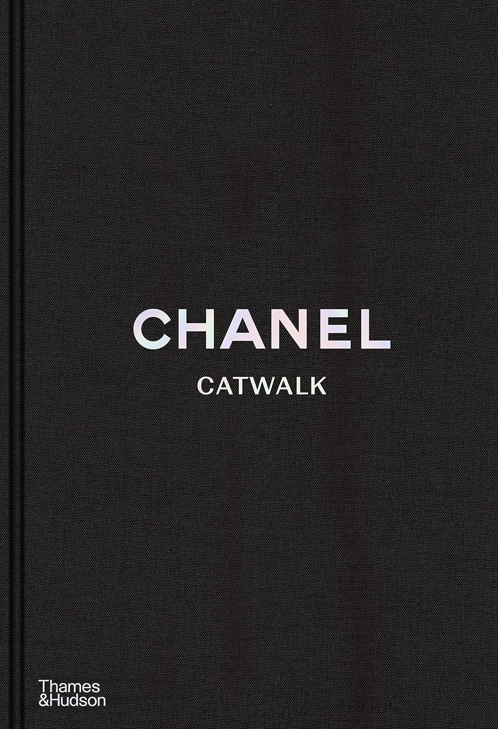 THAMES & HUDSON - CHANEL CATWALK KİTAP