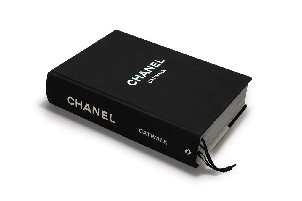 THAMES & HUDSON - CHANEL CATWALK KİTAP