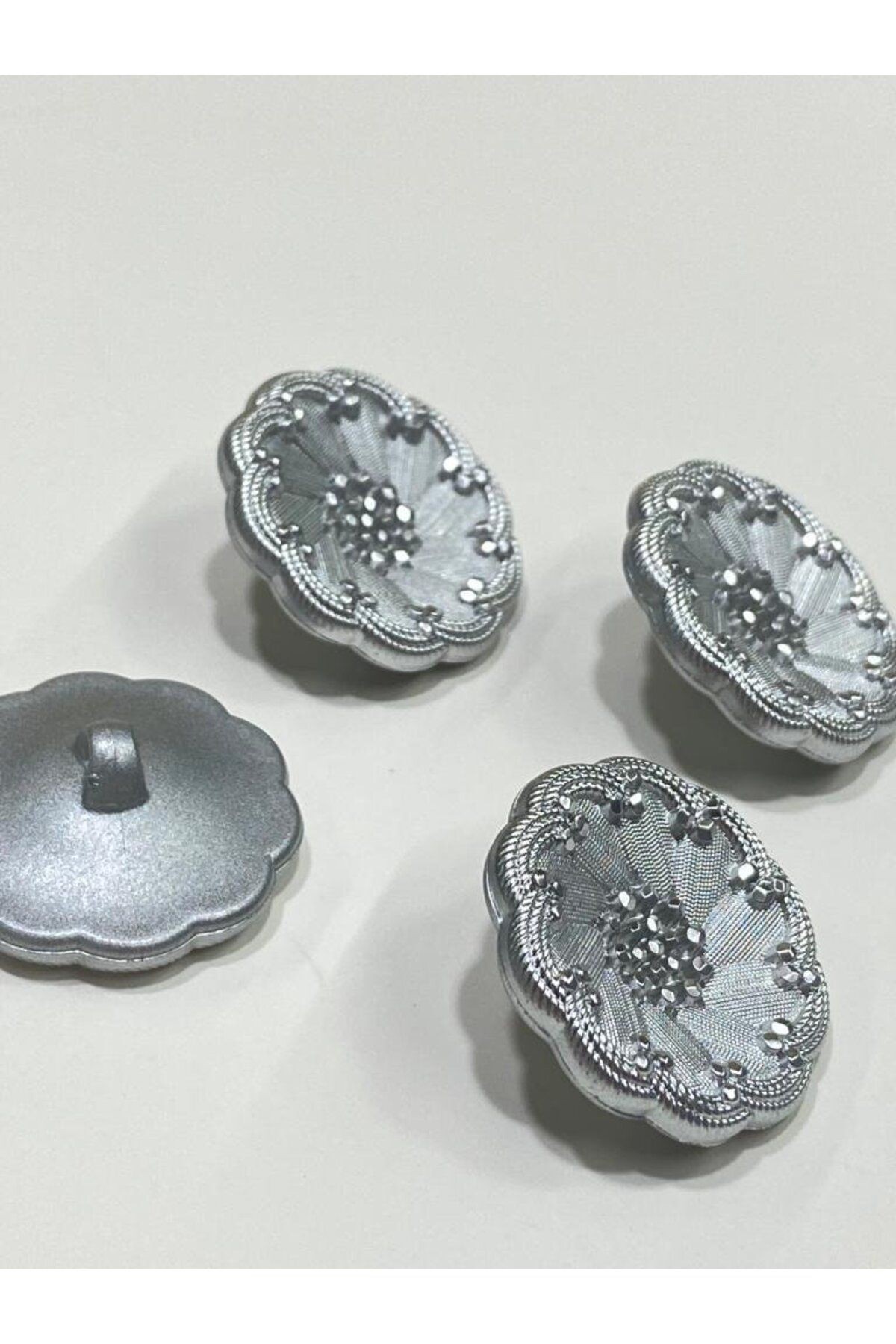 İtalyan Model Trençkot, Kaban Ve Mont Düğmesi Takımı 6 Lı Set Gümüş 2,7 Cm (KOD:4685)