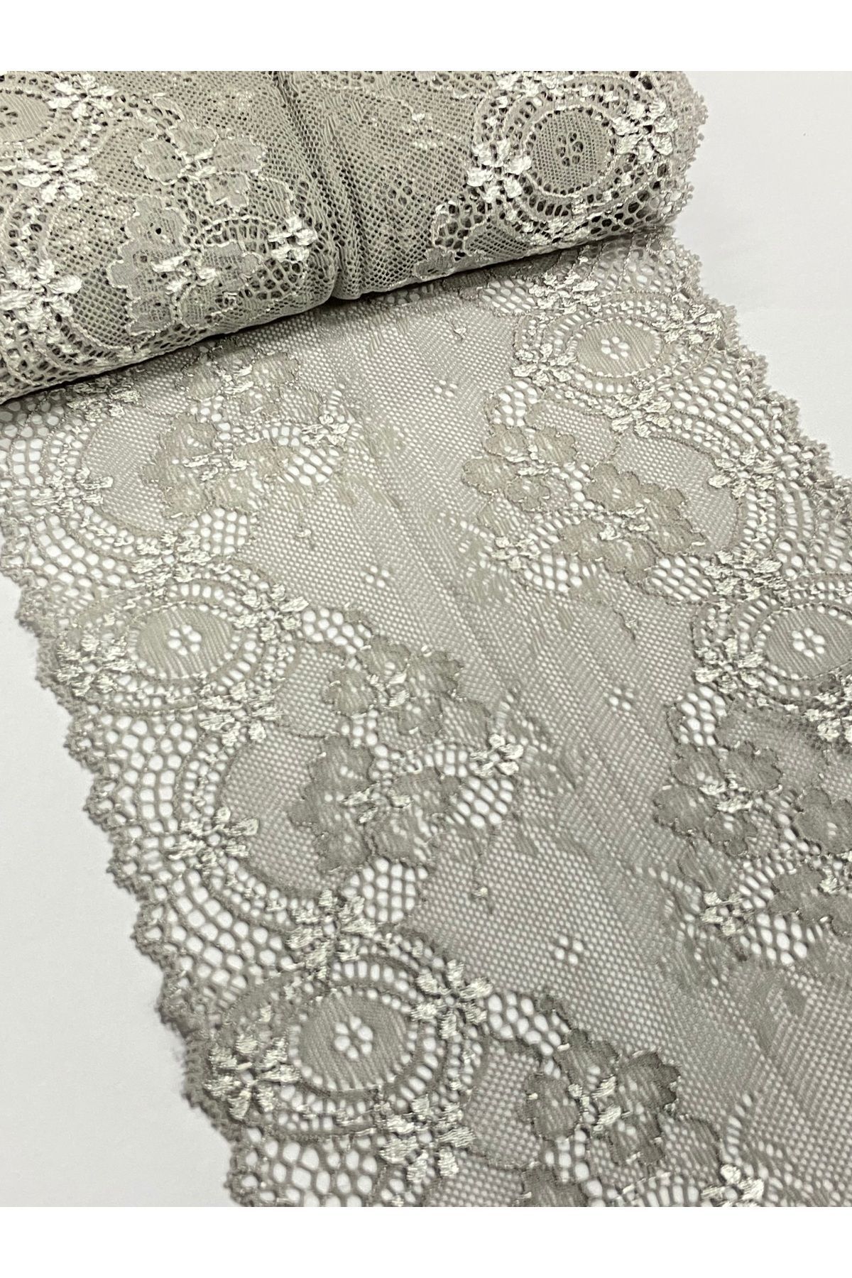 Likralı Geniş Dantel / Esnek Dantel / 1 Metre
