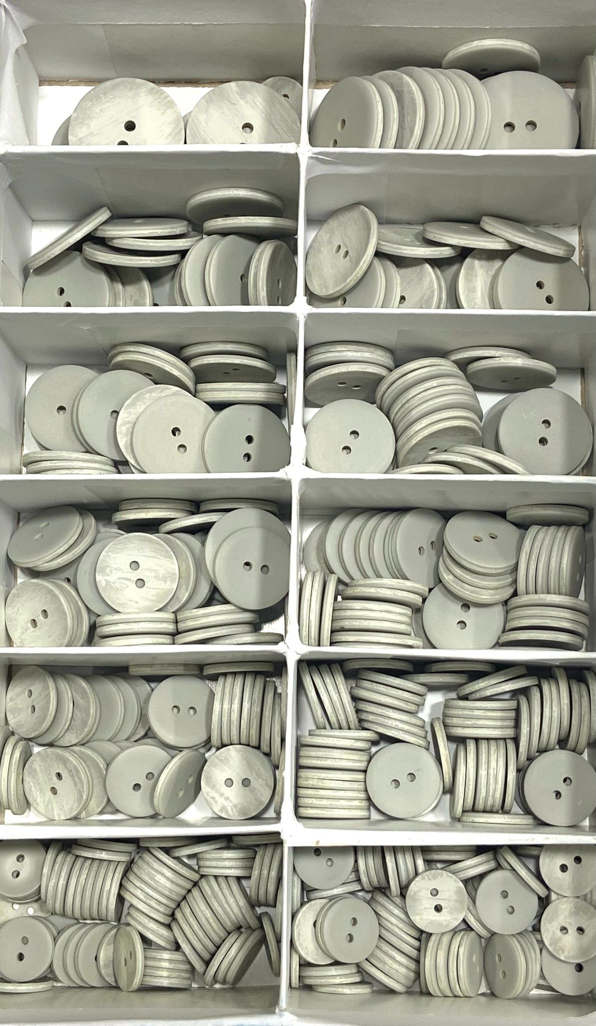 Ahşap Görünümlü Plastik Düğme / 6 lı set Açık Gri/02741 /