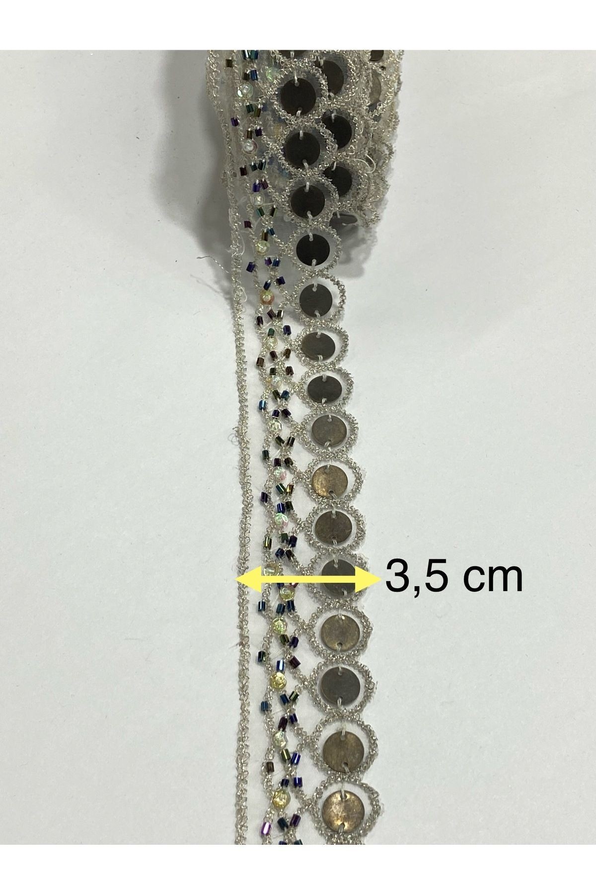 Tül Üzeri Metal Pul İşli Dekoratif Şerit/ 6 mt / Beyaz