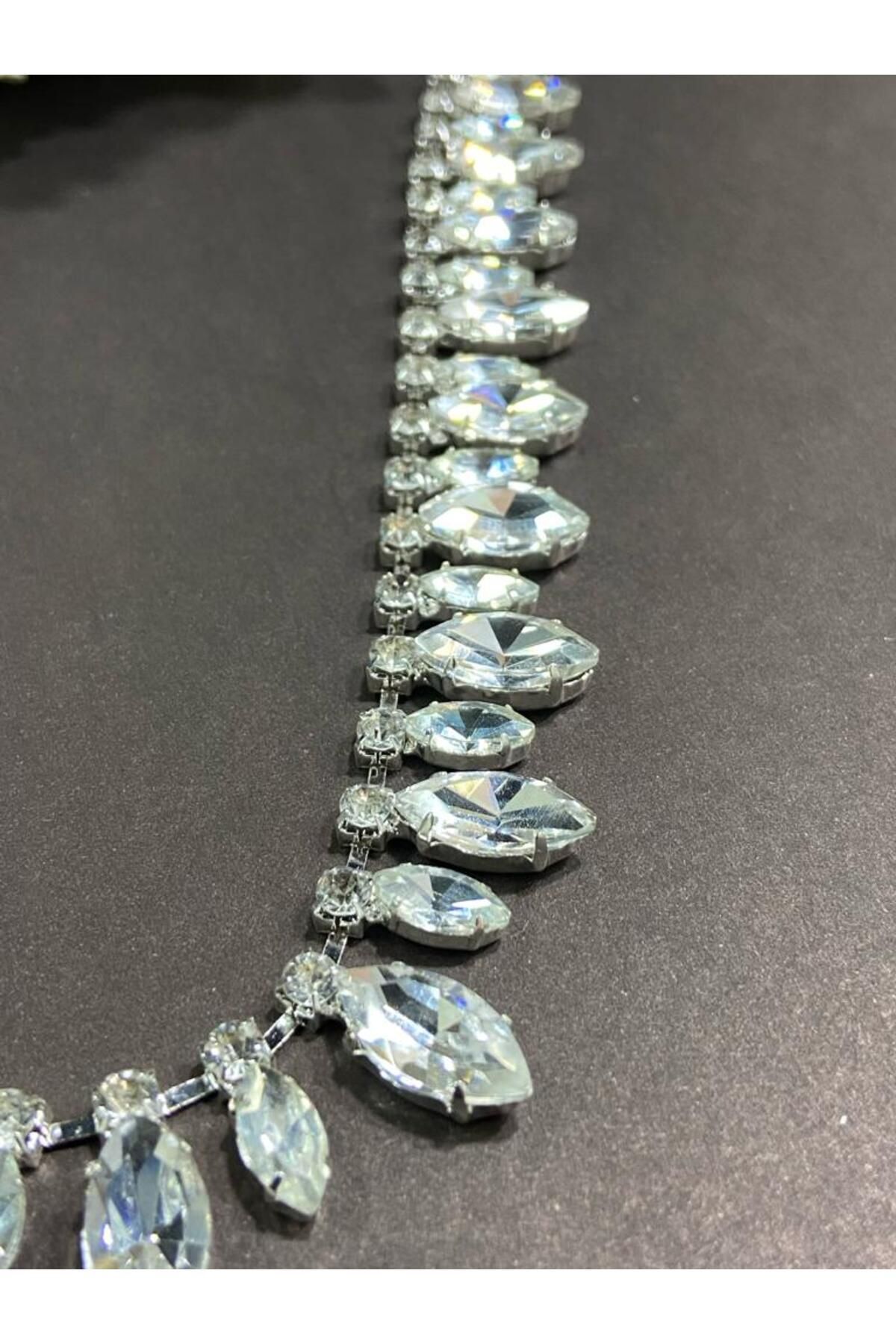 Taşlı şerit / kristal taşlı / 1 metre / gümüş