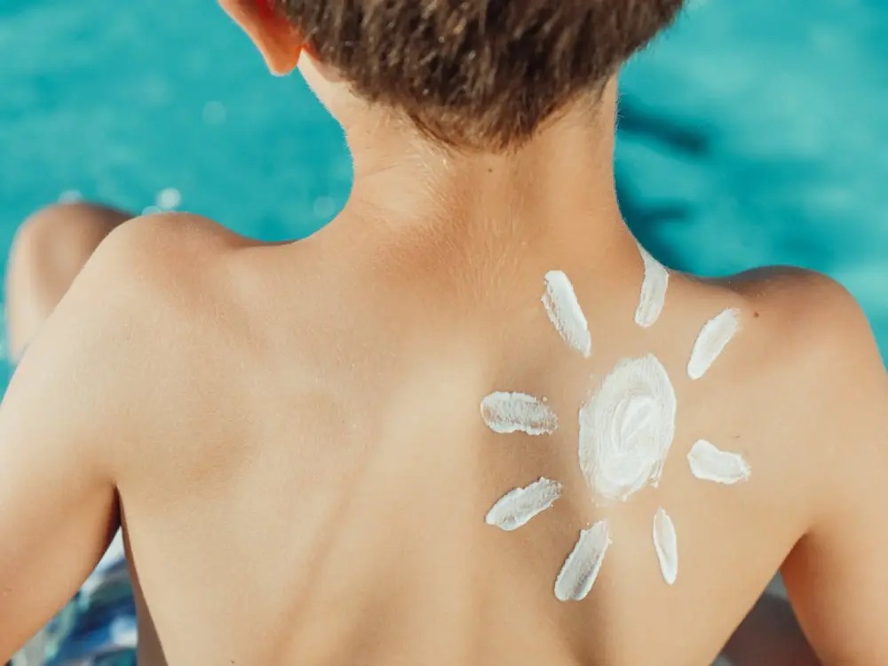 SPF (Güneş Koruma Faktörü) Nedir? SPF Neye Göre Seçilmeli?