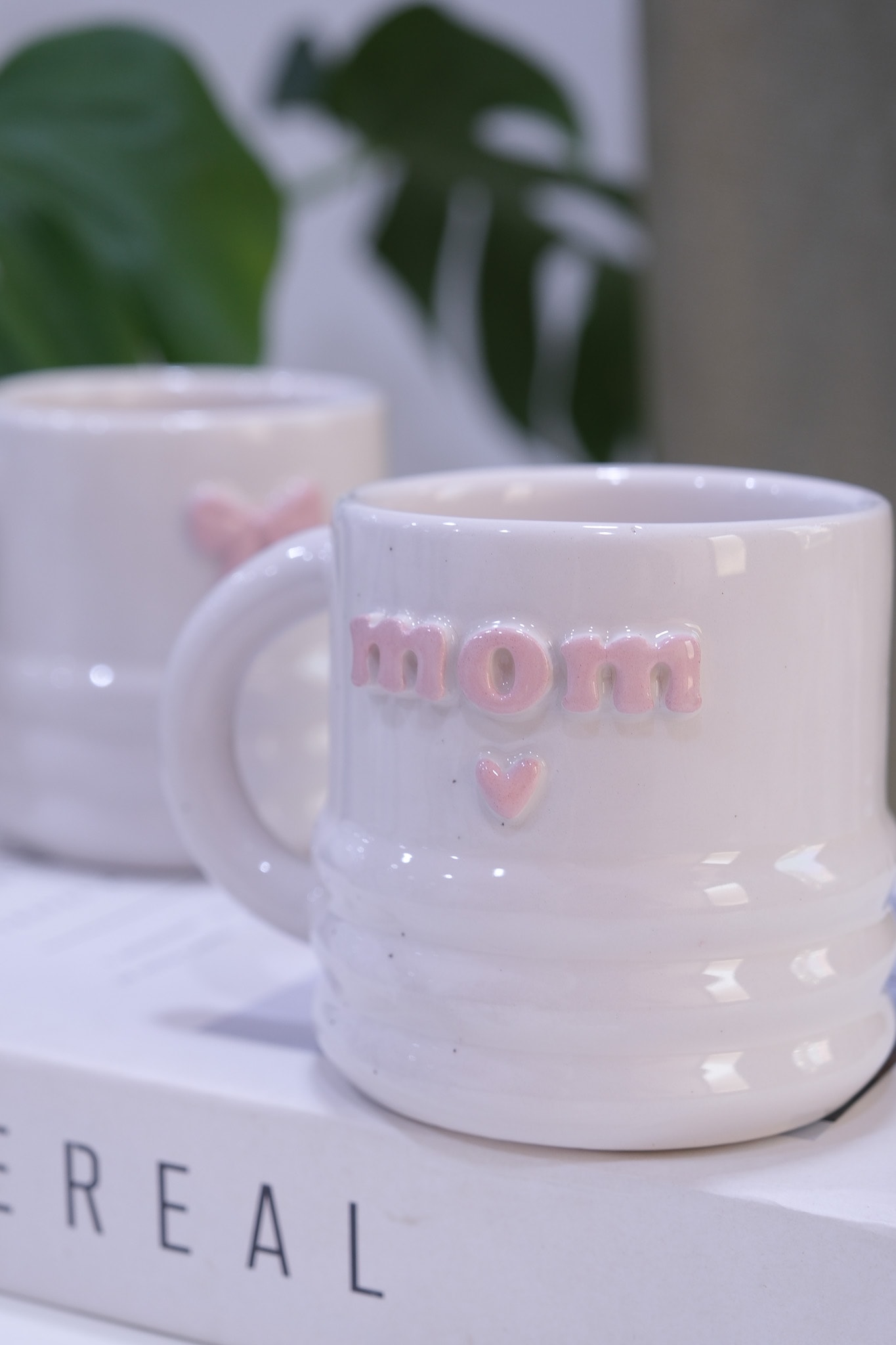 Mom Kupa / Pembe