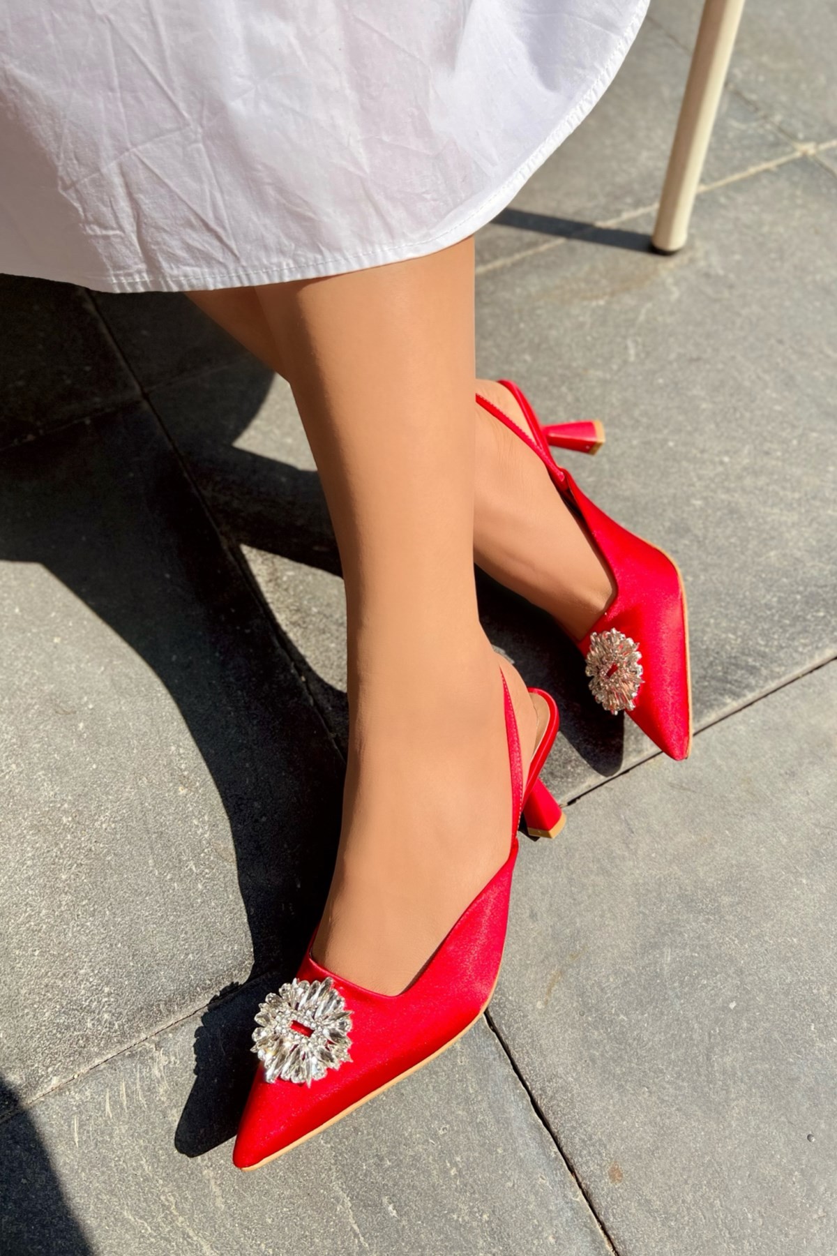 Lora Saten Topuklu Ayakkabı - Kırmızı Saten