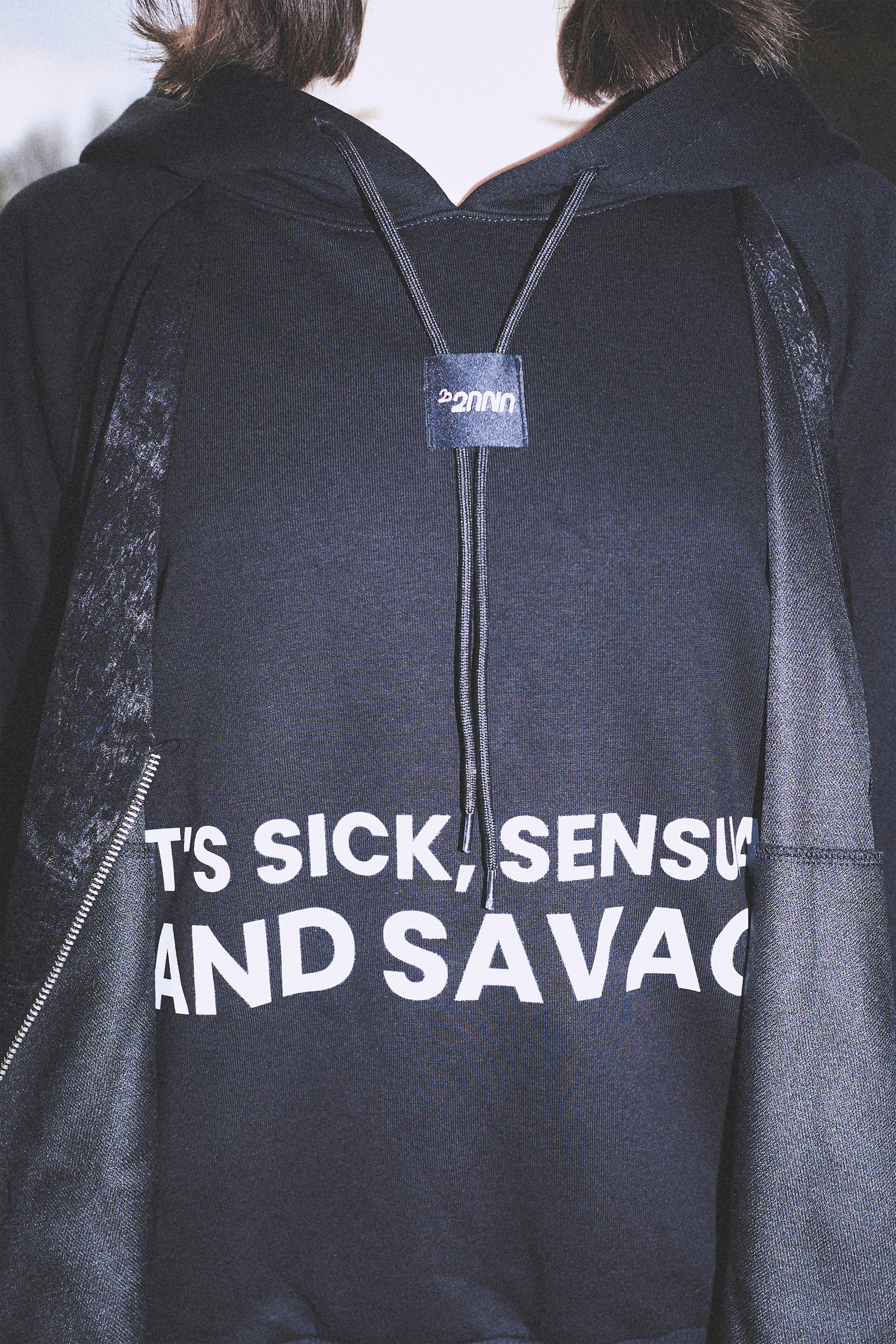 3S HOODIE