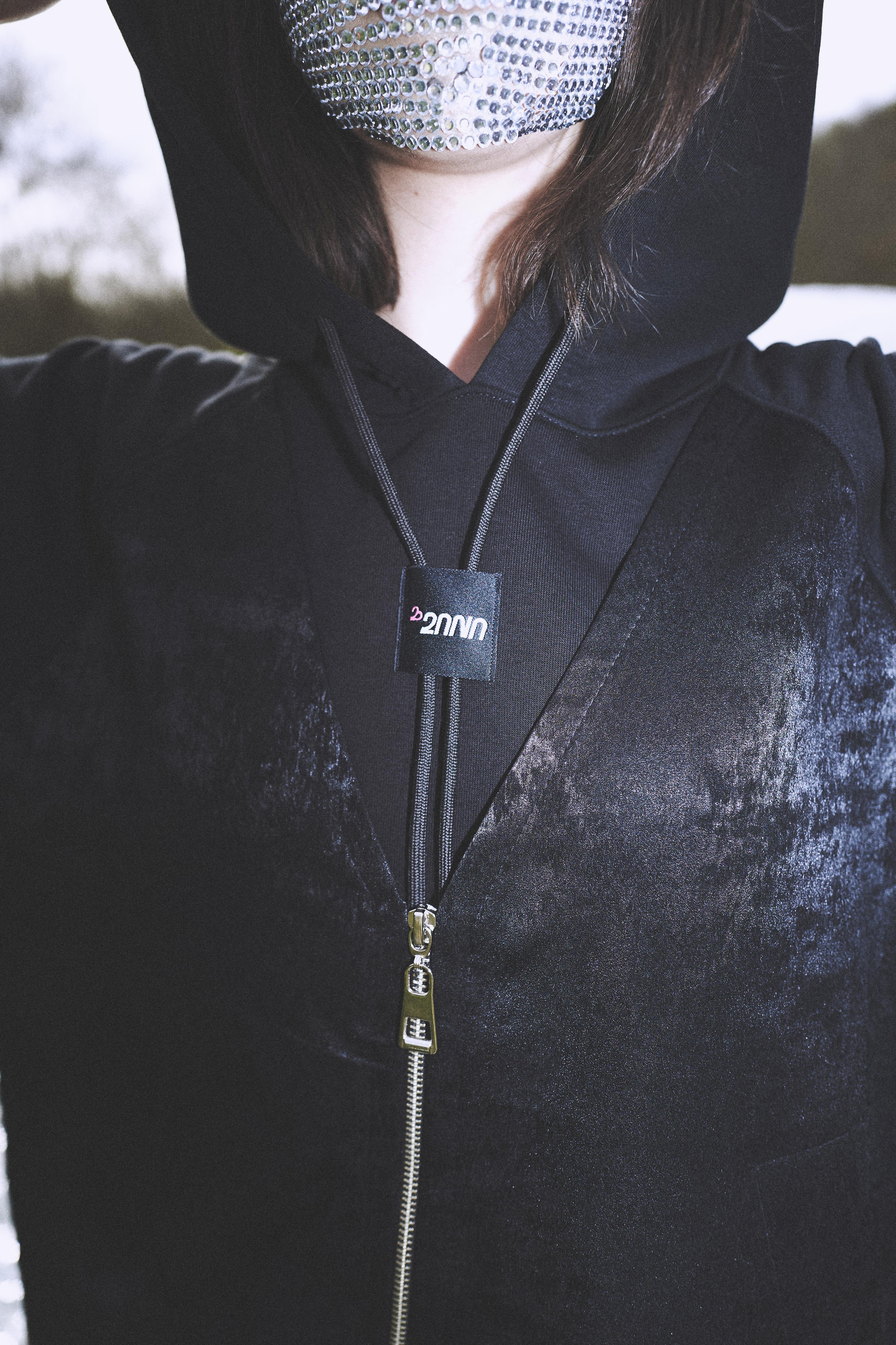 3S HOODIE
