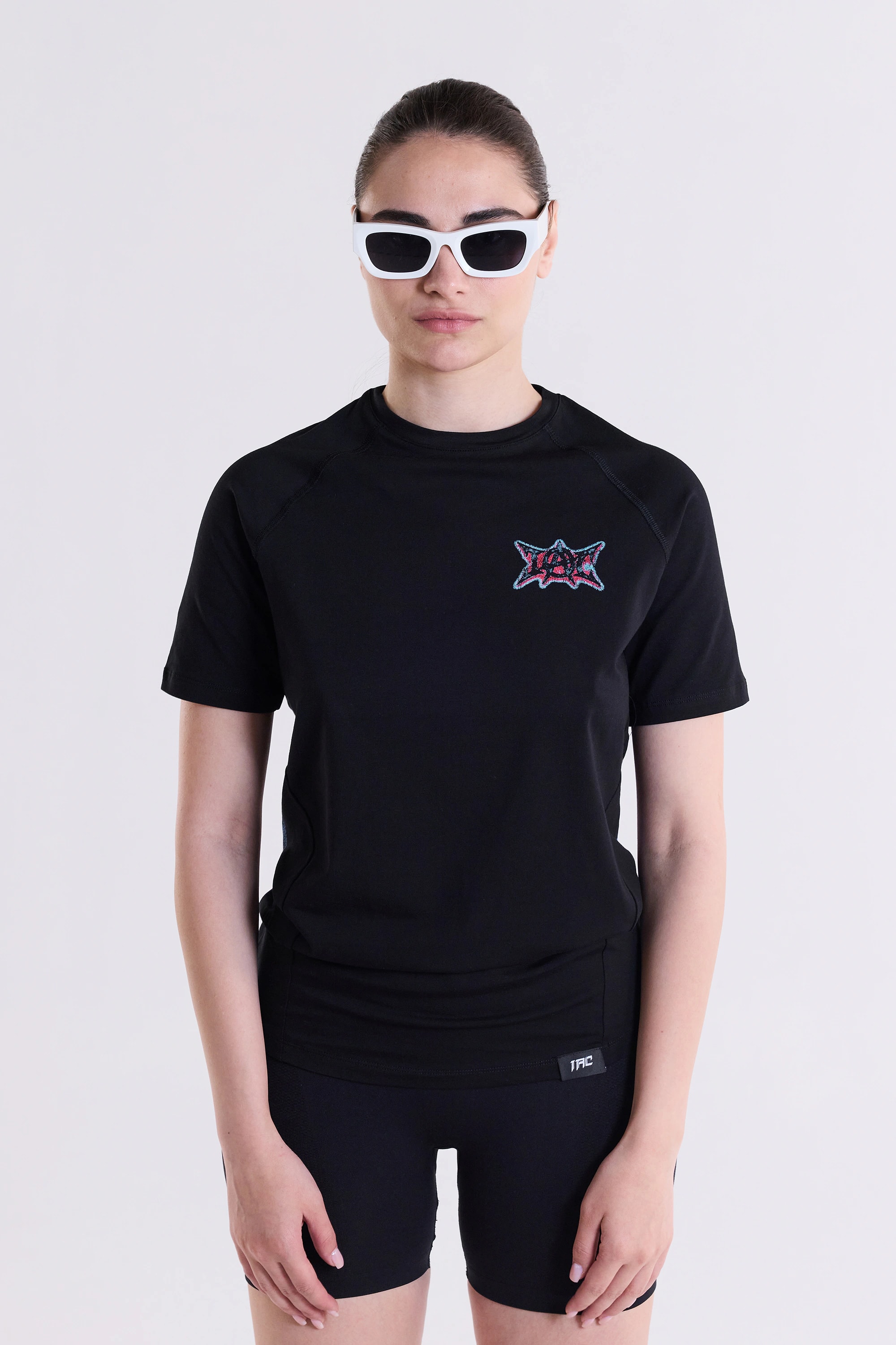Hero & Villain Muscle-Fit T-Shirt - Siyah
