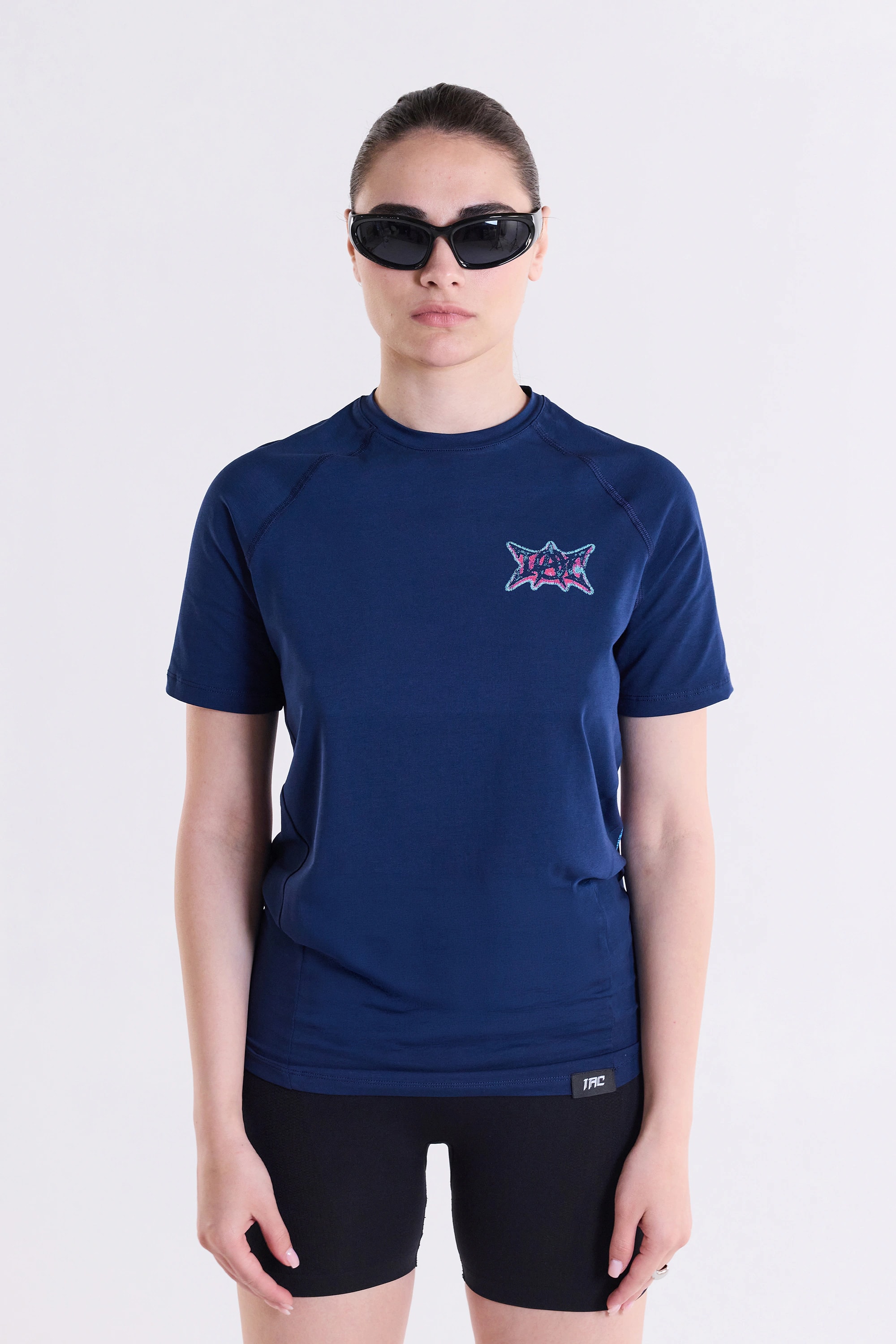 Hero & Villain Muscle-Fit T-Shirt - Lacivert