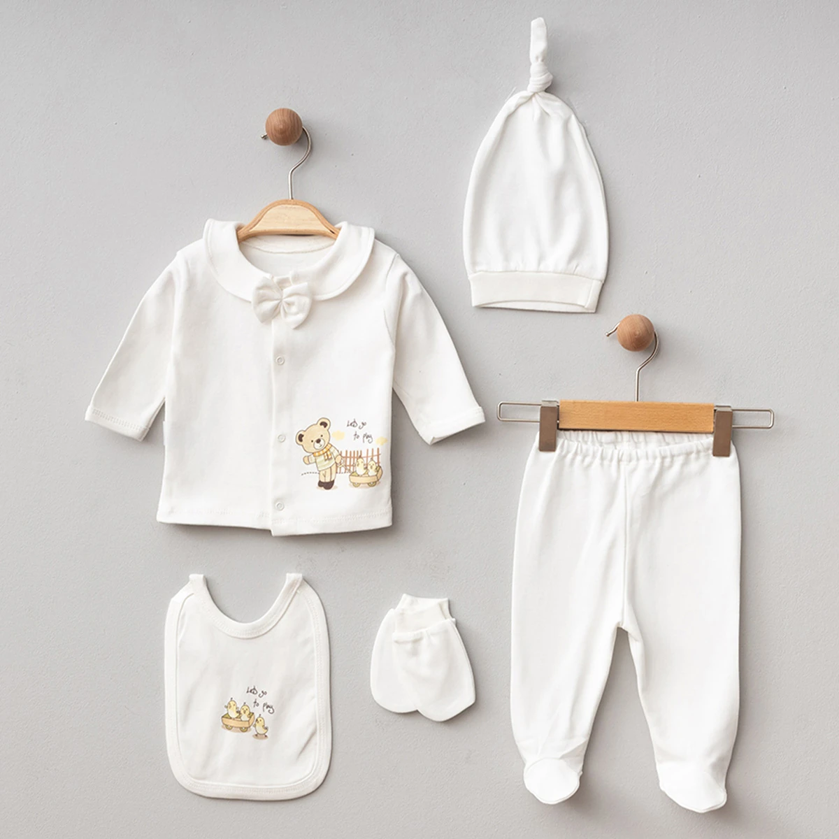 Unısex Bebek 0-3 Ay Ayıcık ve Civciv Temalı 5Li Hastane Çıkış Seti