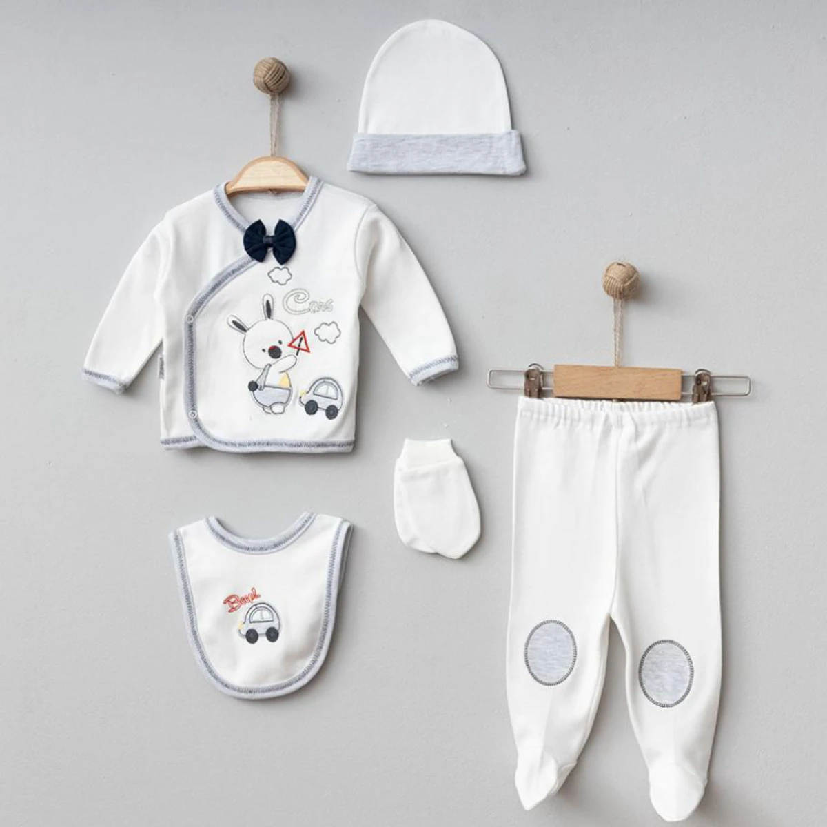 Erkek Bebek 0-3 Ay Arabalı Tavşan 5Li Hastane Çıkış Seti