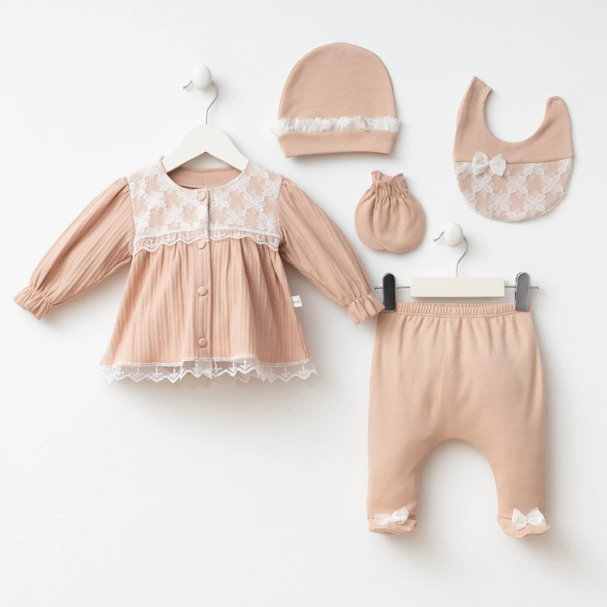 Kız Bebek Perla 0-3 Ay Pamuklu Kumaş Hastane Çıkış Ve Yenidoğan Set