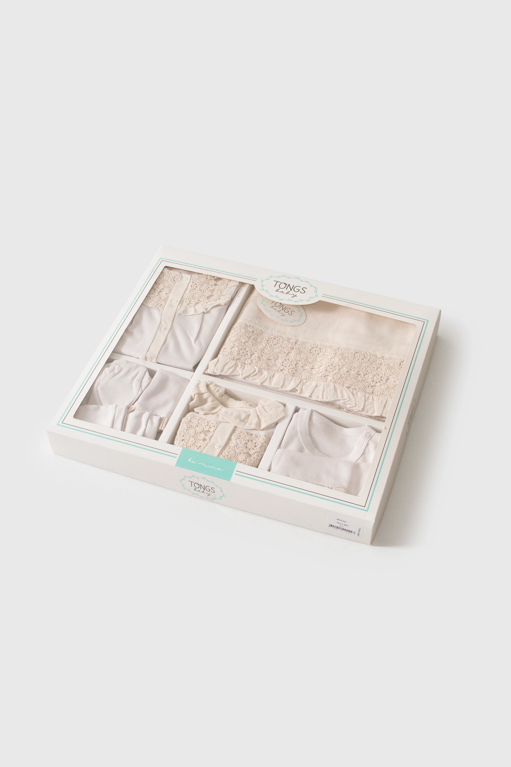 Kız Bebek Şık Dantel Detay 10'Lu Kutulu Hastane Çıkış Ve Yenidoğan Set