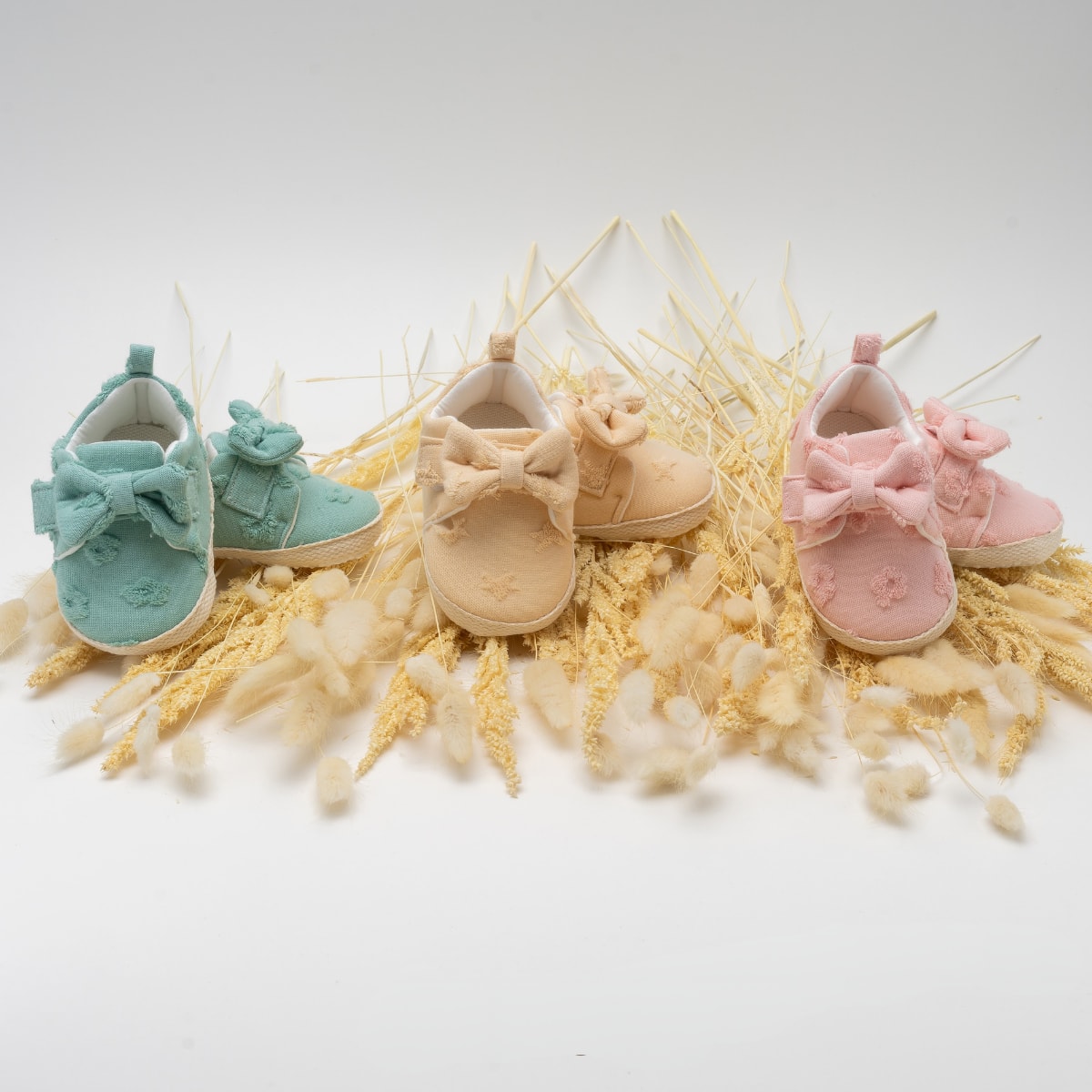 Kız Bebek 18-19 Numara Çiçek Desen Patik