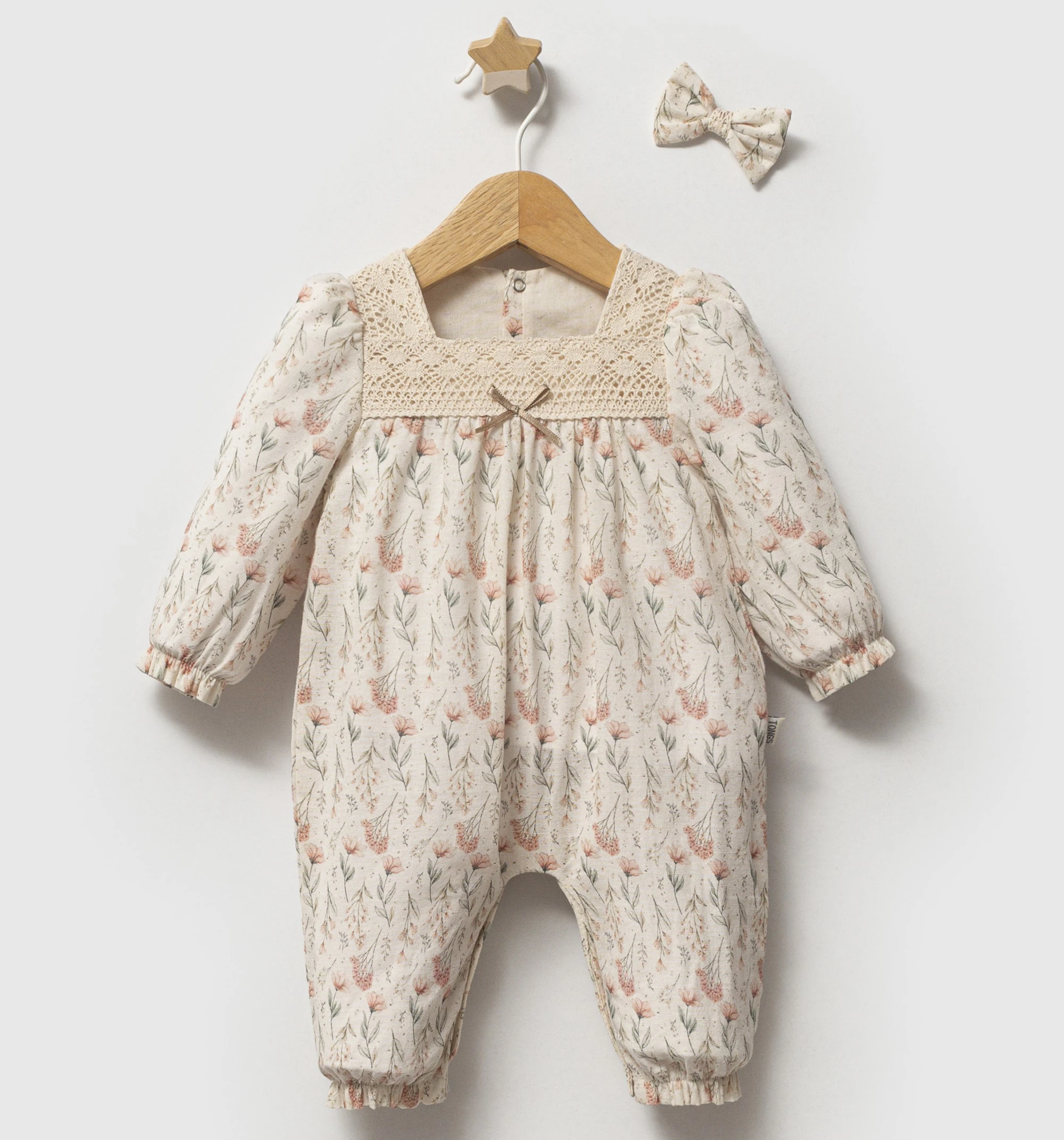 3-6-9 Ay Kız Bebek Çiçekli Tokalı Florıd Tulum